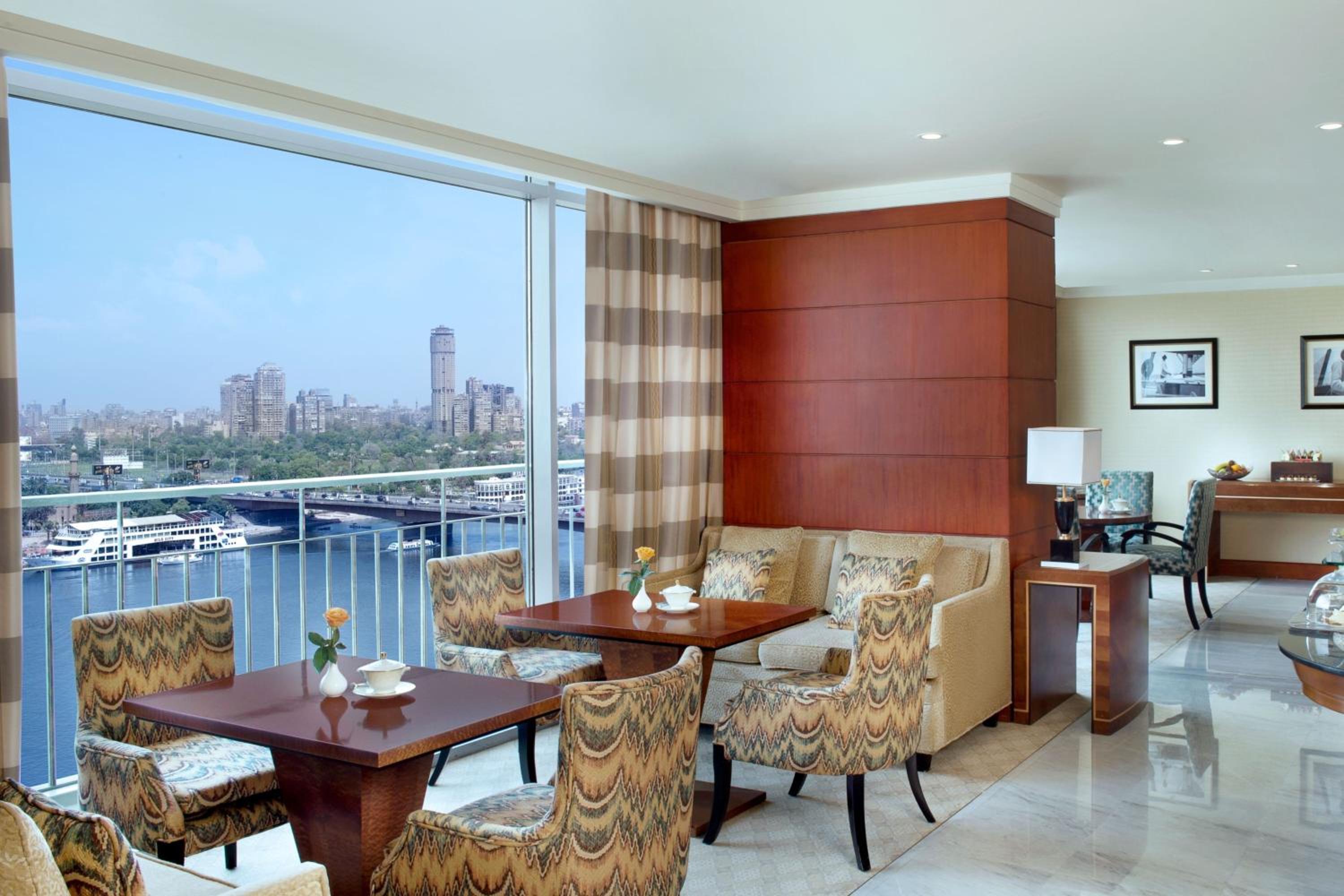 Presidential King Suite with Nile View - Club Lounge Access