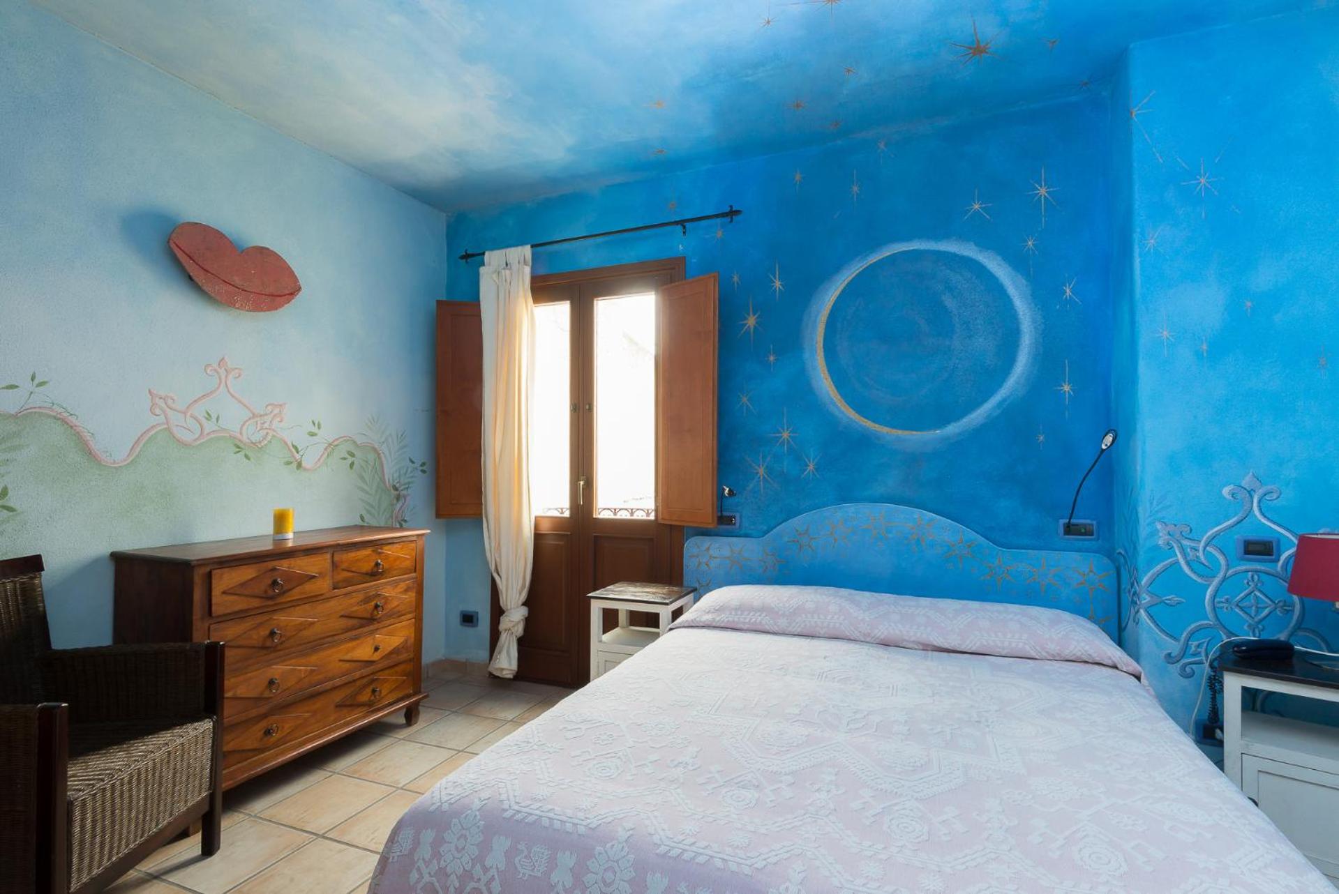 Double or Twin Room - Photo 2