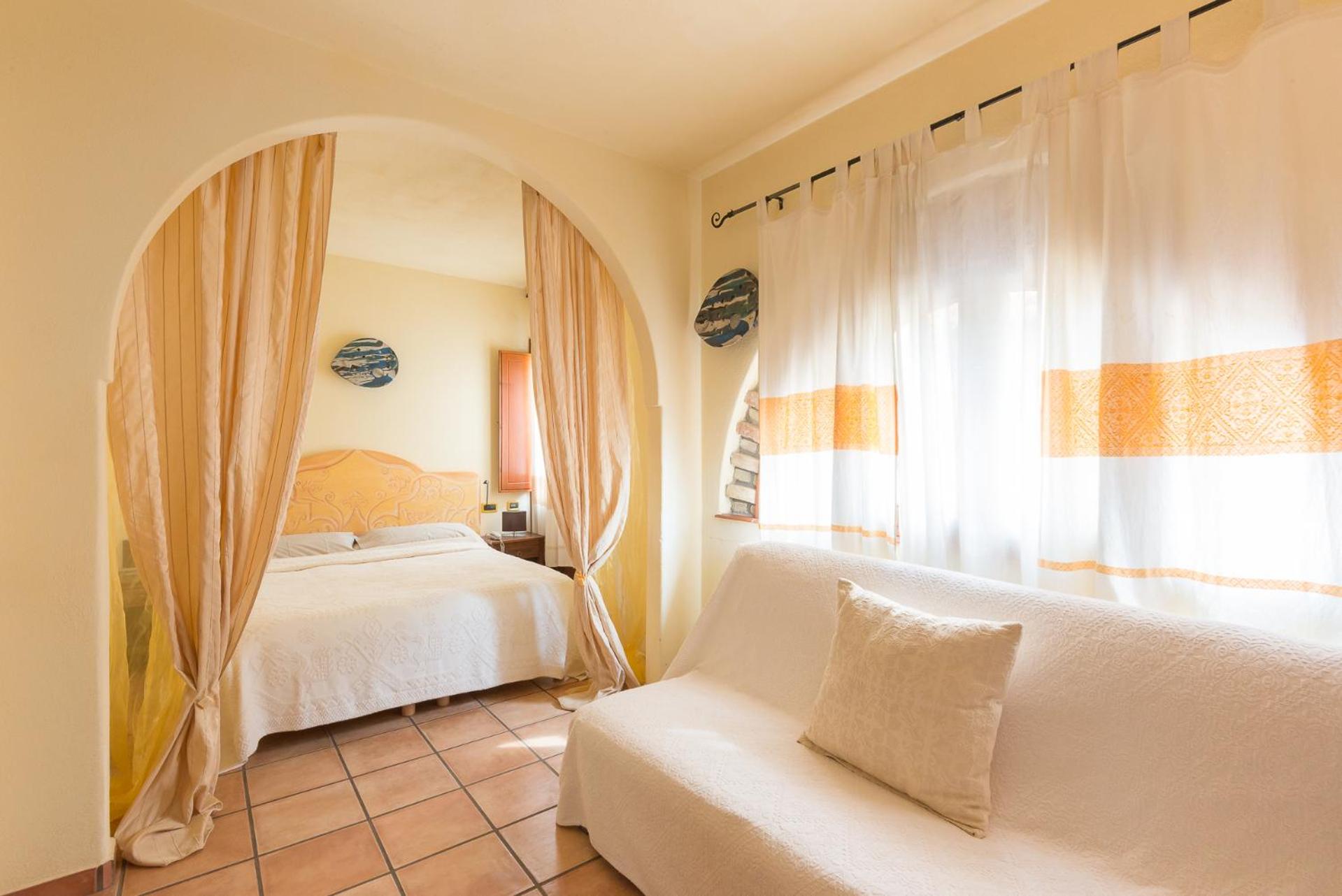 Double or Twin Room - Photo 3