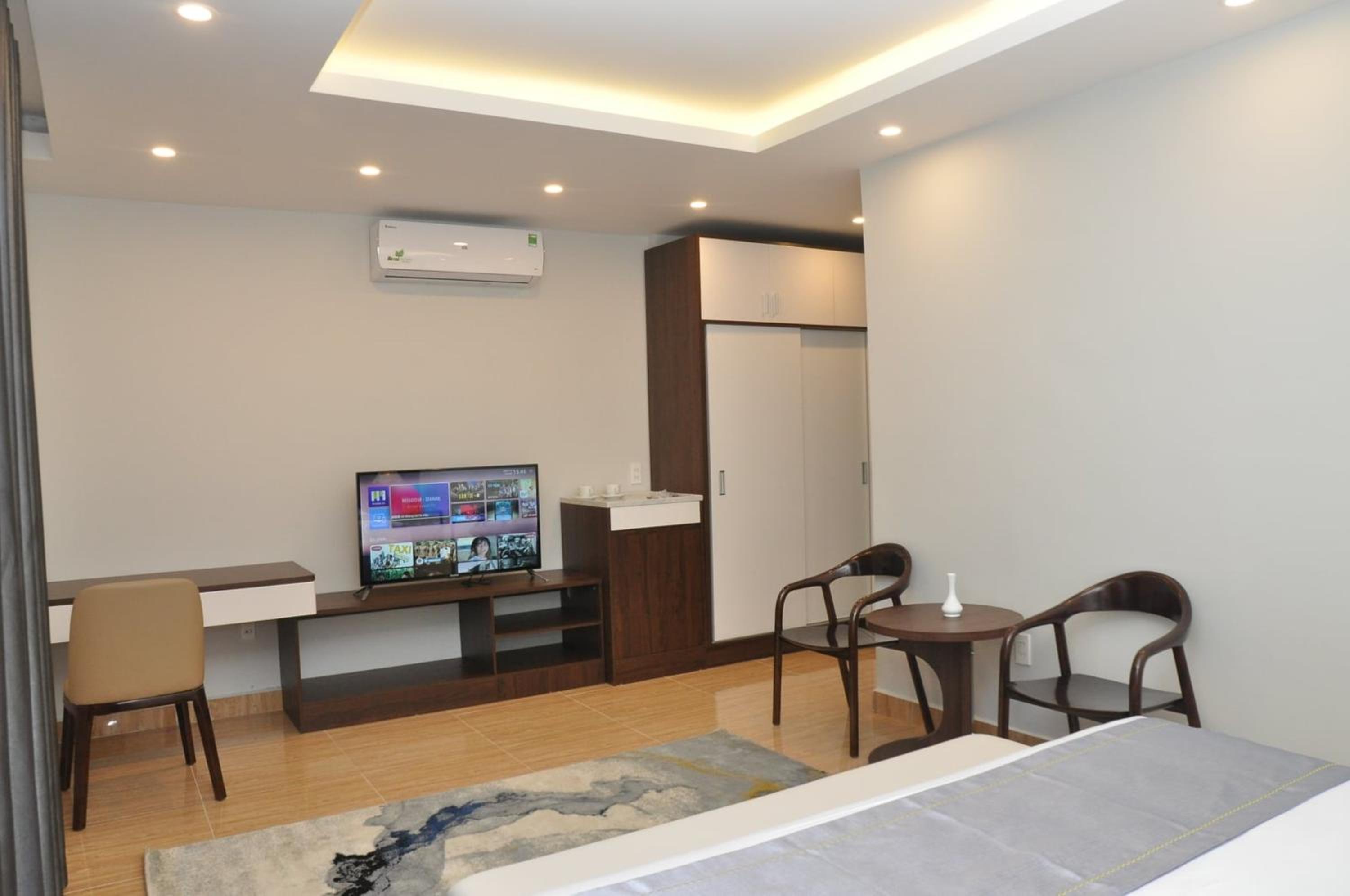 Double Room - Photo 7