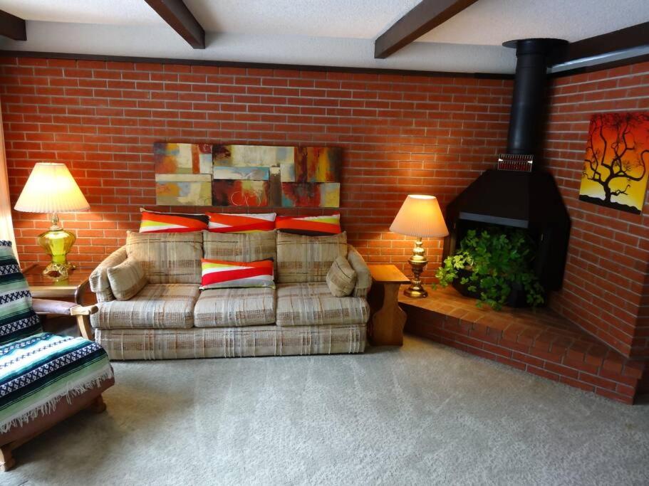 Three-Bedroom House photo 1