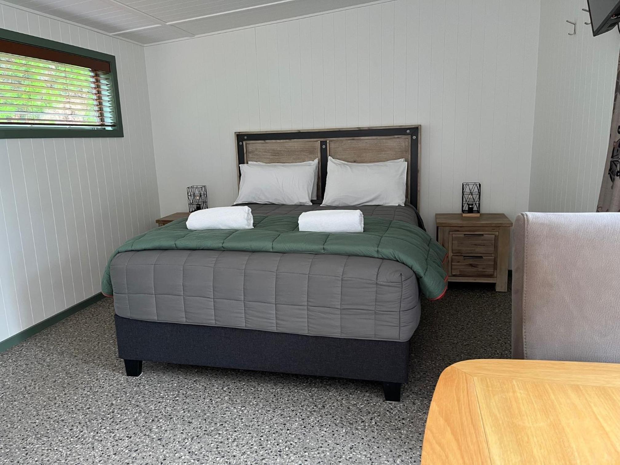 Deluxe Queen Room - Photo 5