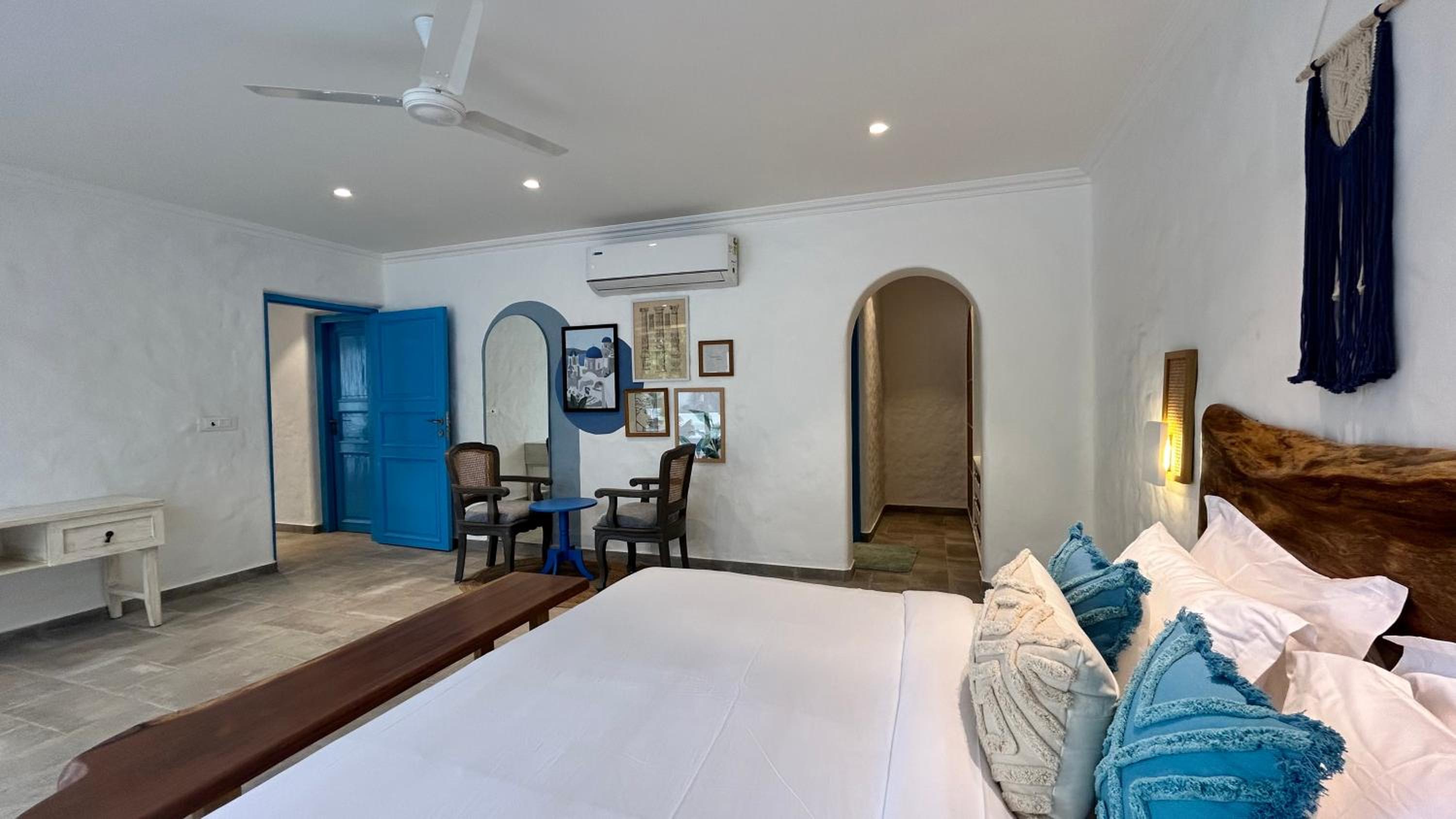 Villa photo 1