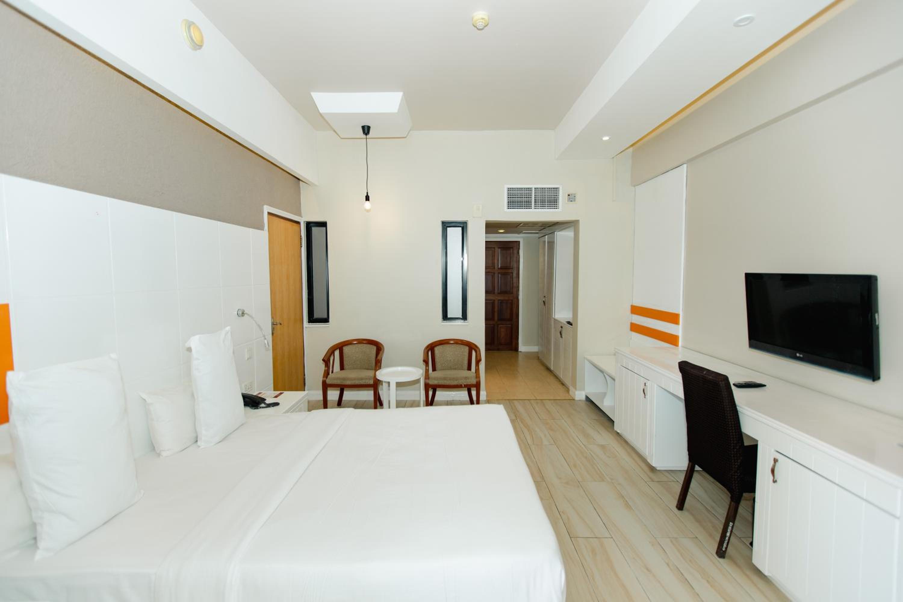 Deluxe Double Room photo 2