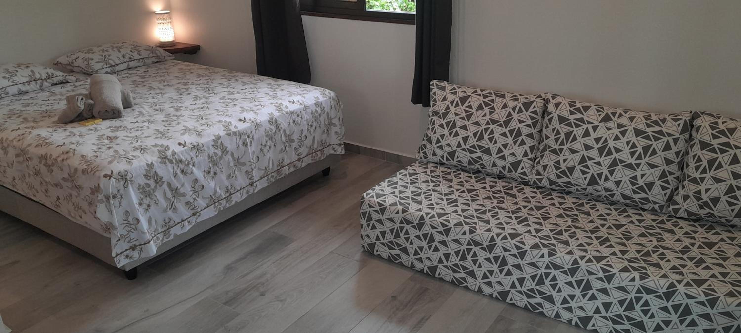 One-Bedroom House photo 3