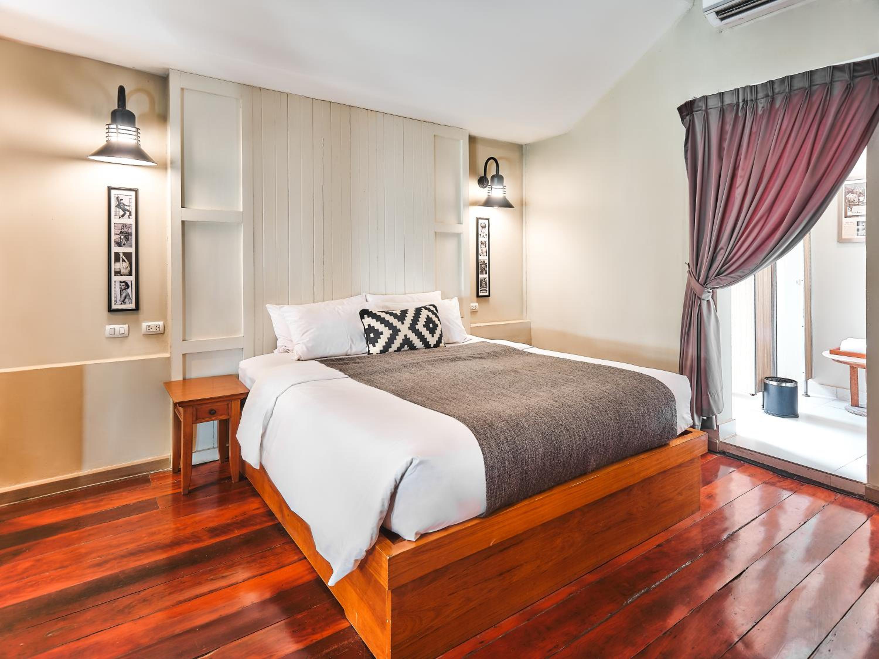 Master King Suite photo 1