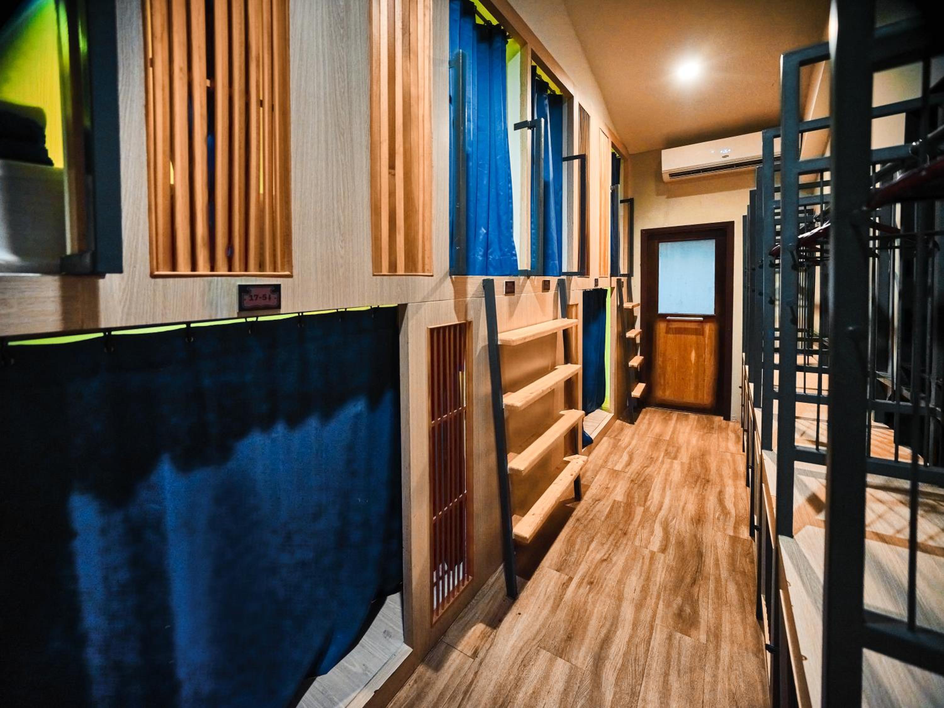 Single Bed In Mixed Dormitory Room photo 1