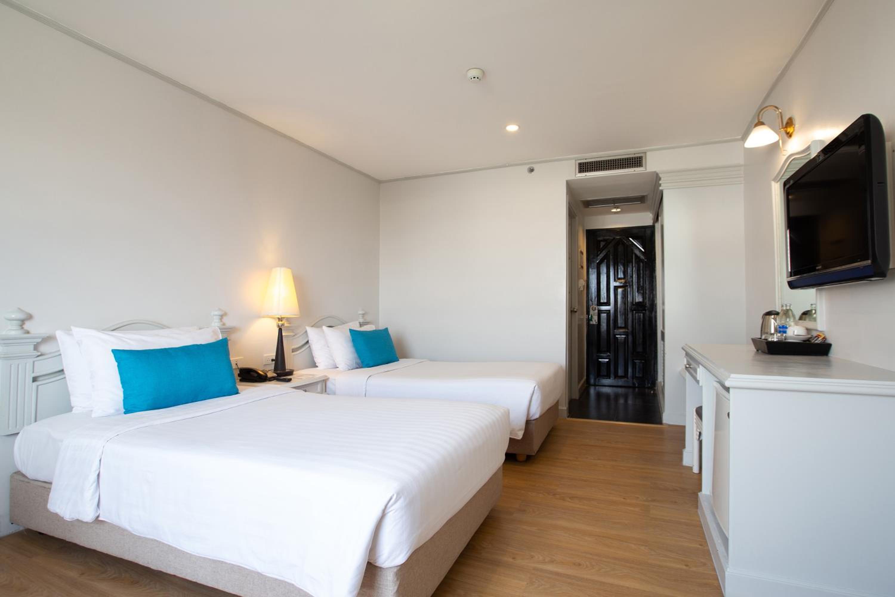 Superior Twin Room - Photo 3