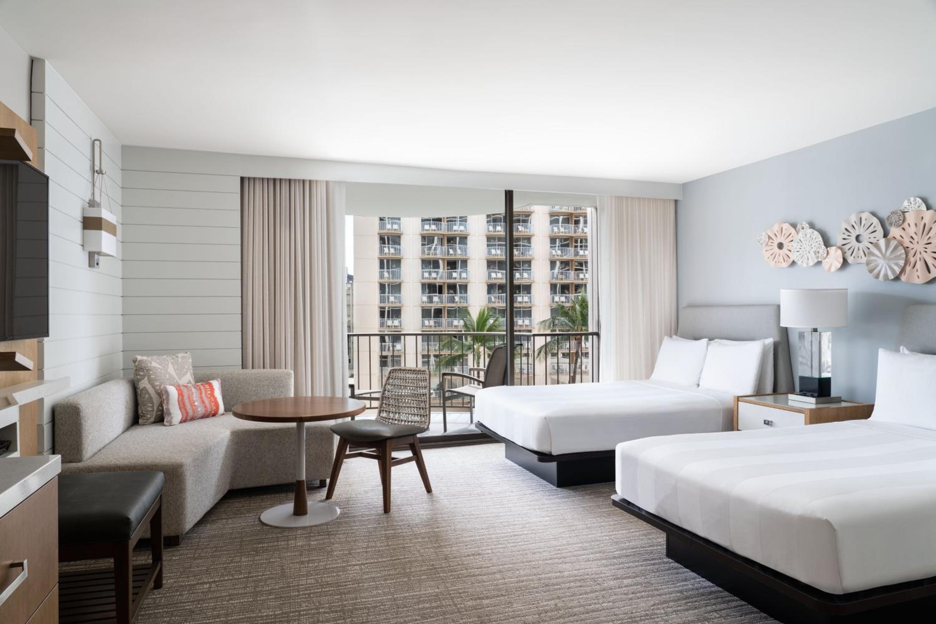 Waikiki City View, Guest room, 2 Double, City view, Balcony thumbnail 6