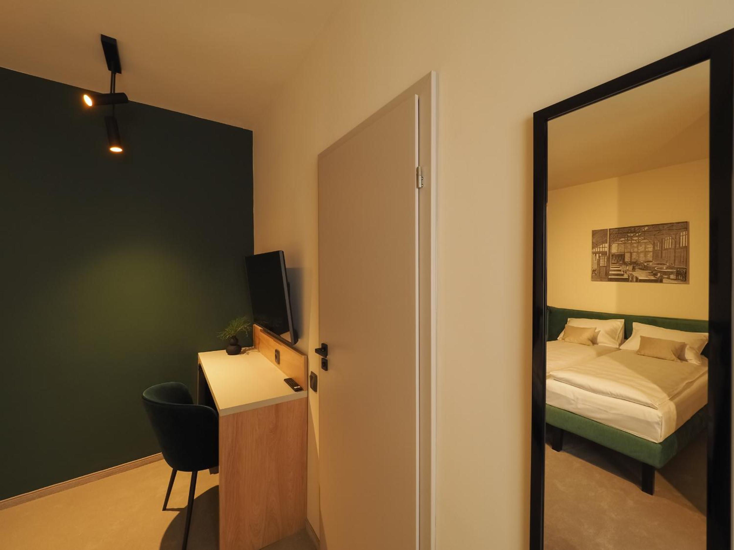 Superior Double or Twin Room - Photo 5