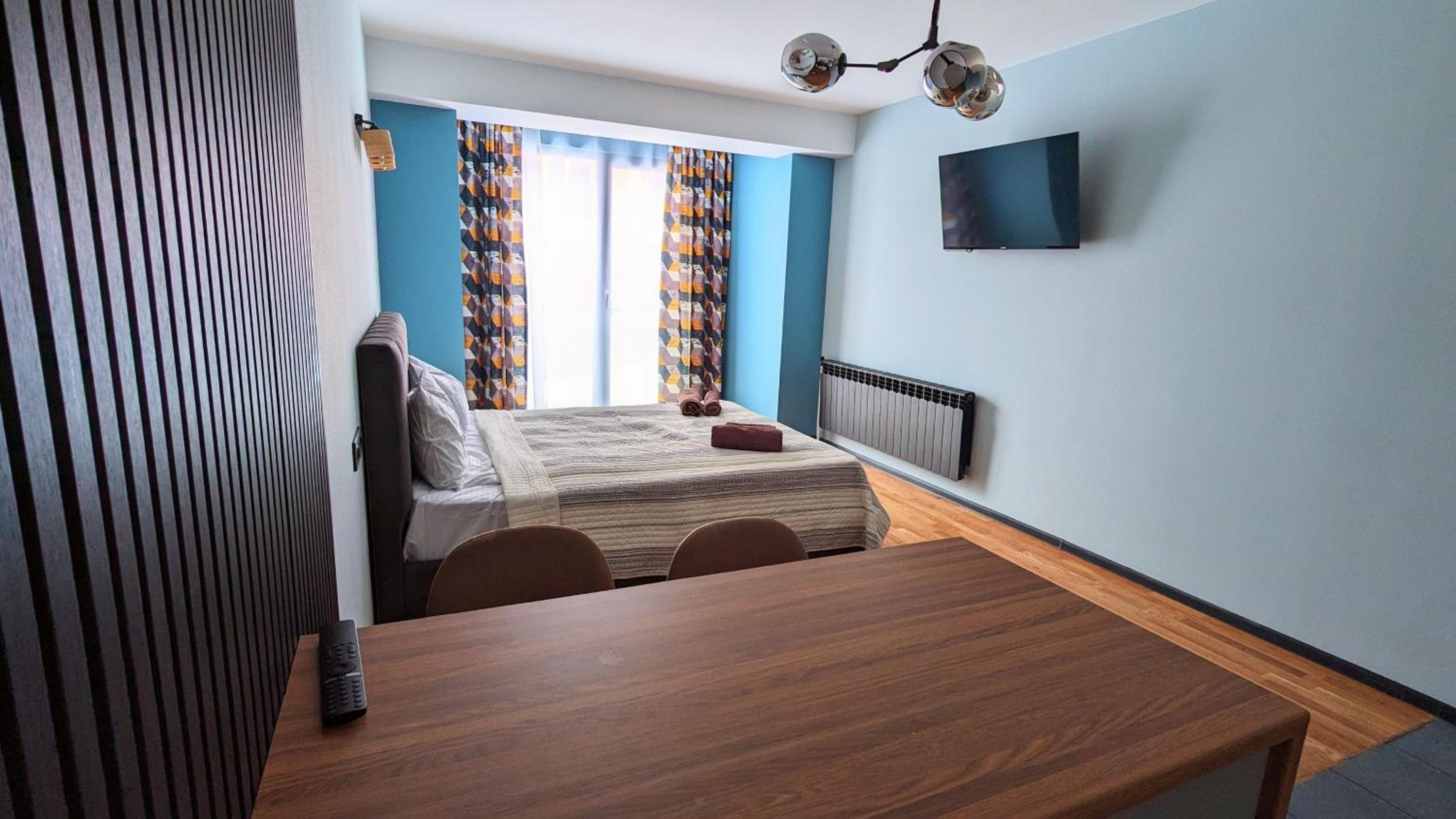 One-Bedroom Apartment photo 2