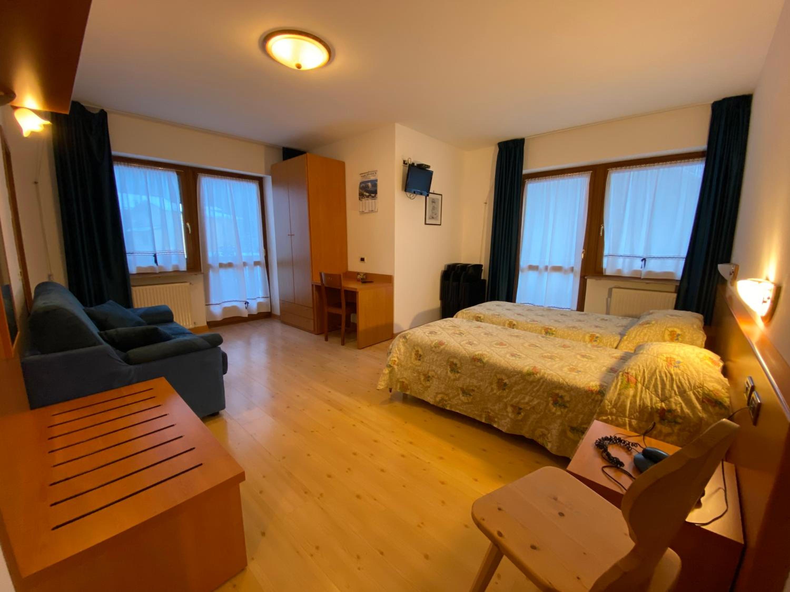 Large Double Room