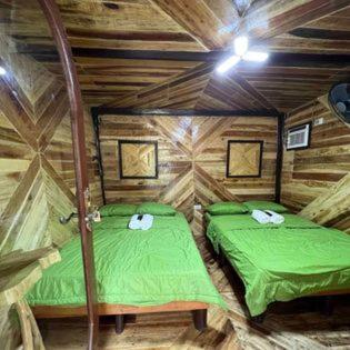 Quadruple Room with Lake View photo 1
