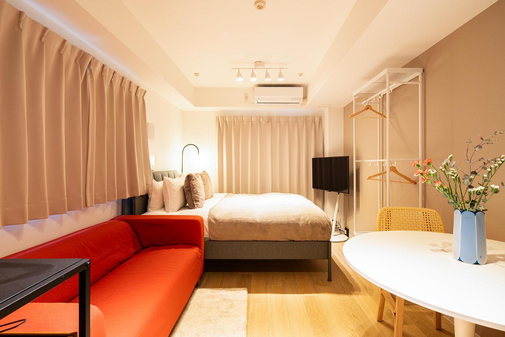 Deluxe Studio Apartment photo 2