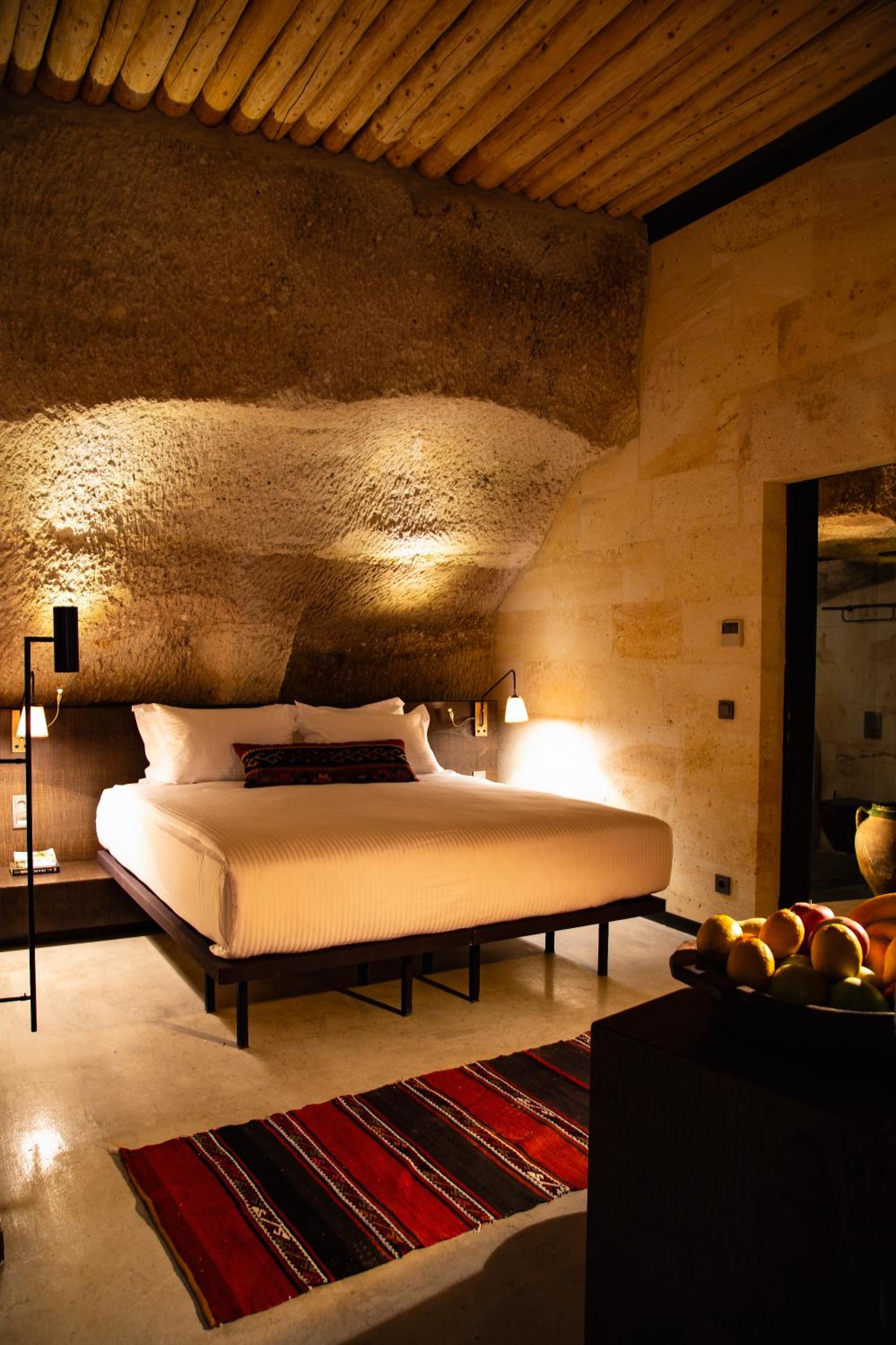 Cave Superior - Photo 1