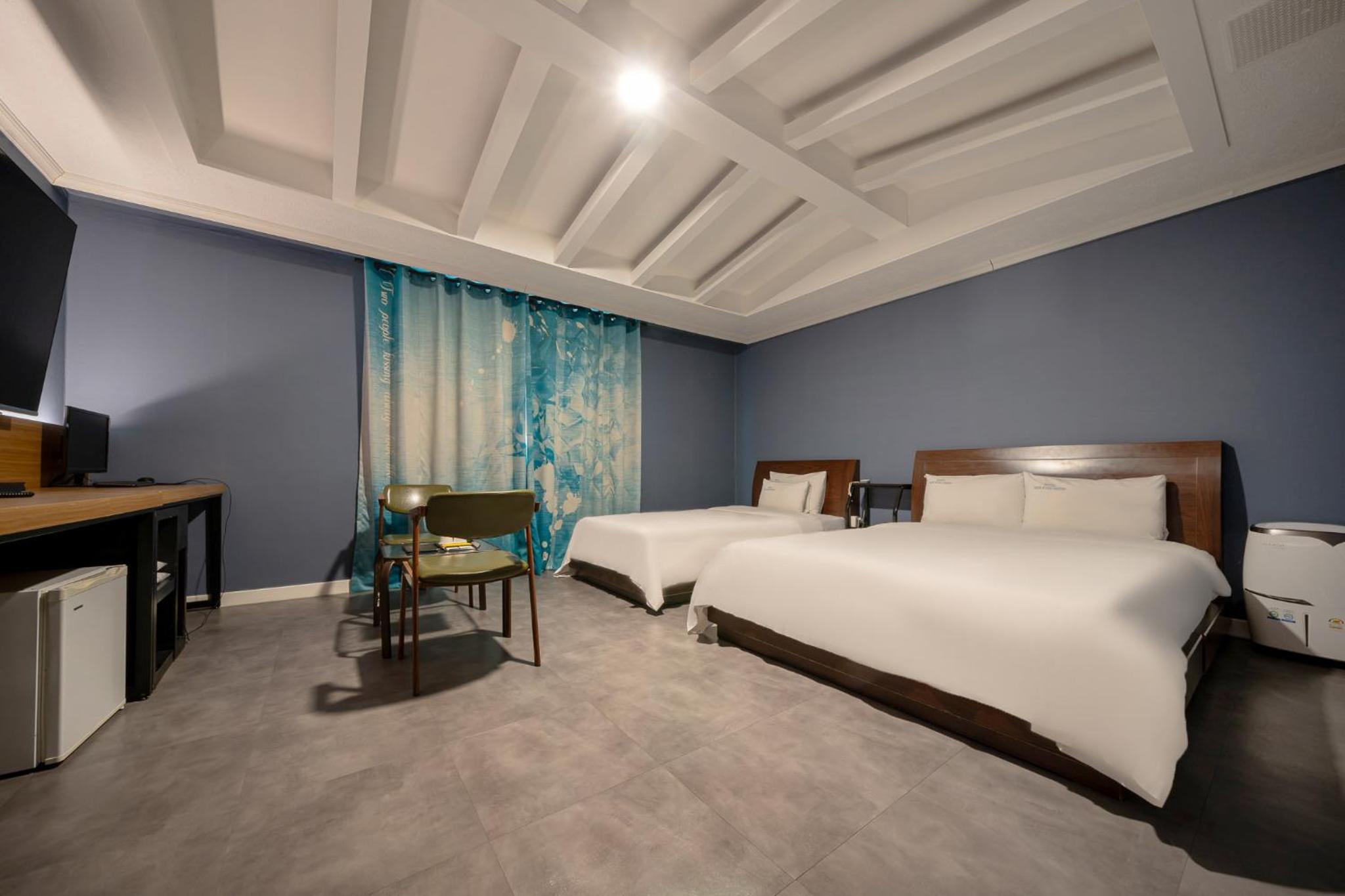 Deluxe Twin Room photo 1