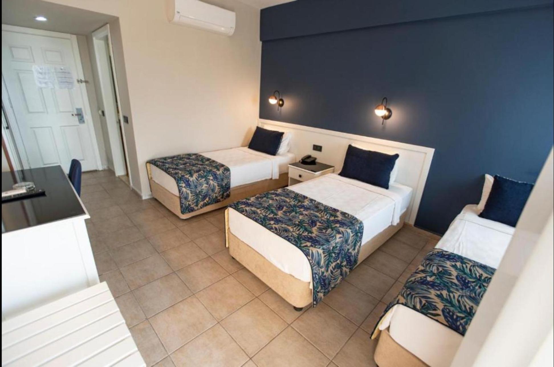 Triple Room with Balcony