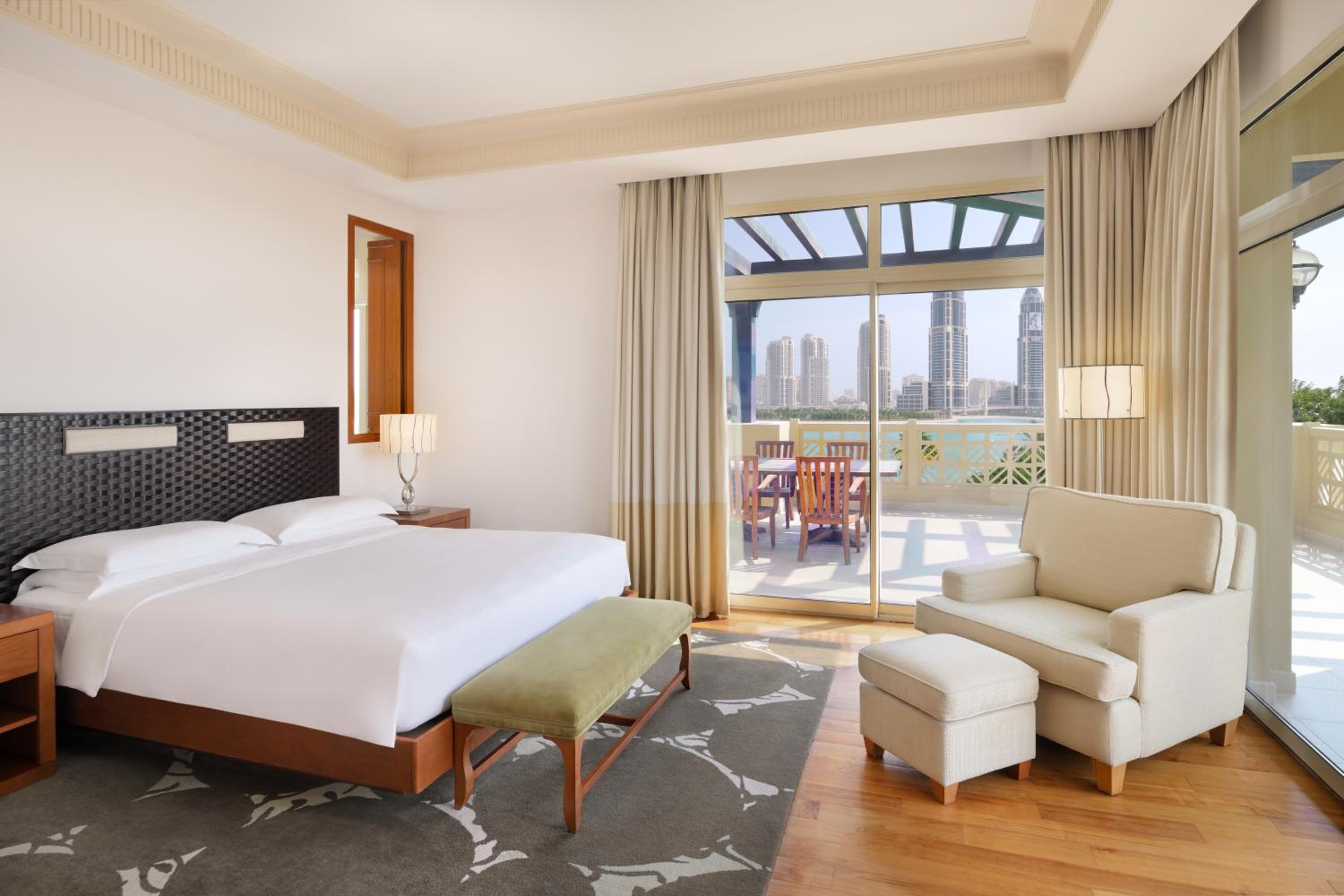 Grand King Suite - Photo 1