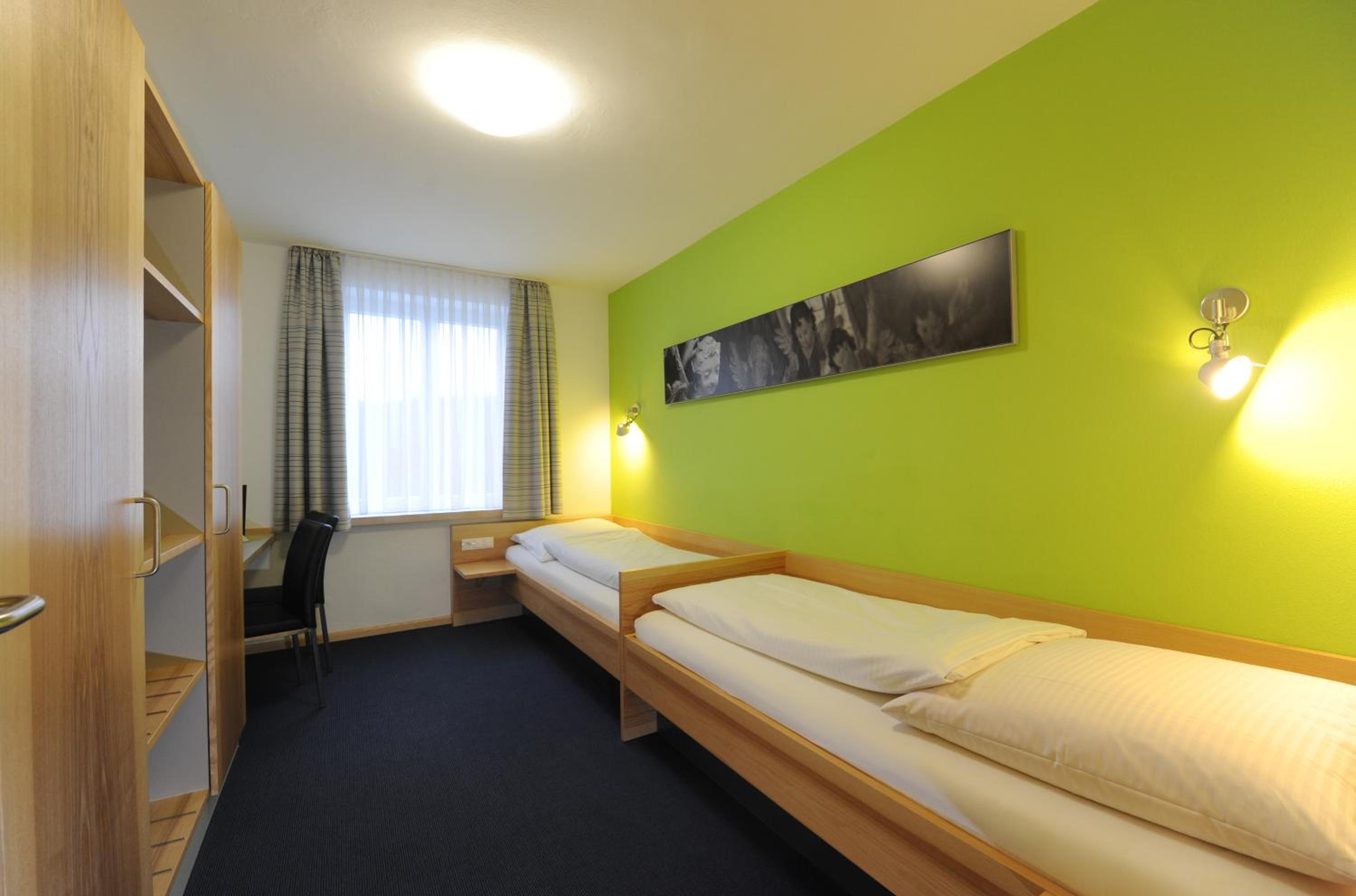 Twin Room with Shared Bathroom