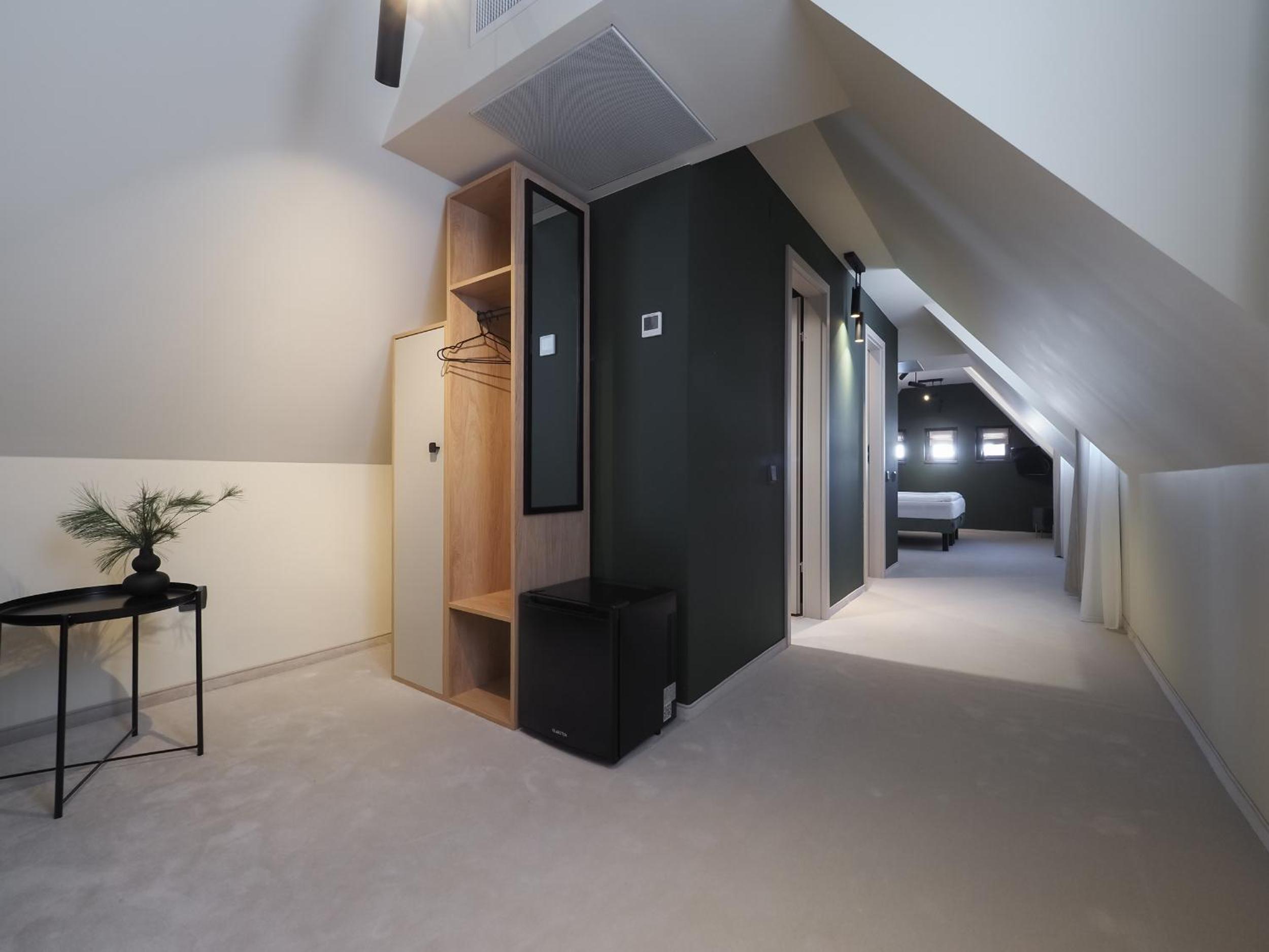 Apartment - Photo 4