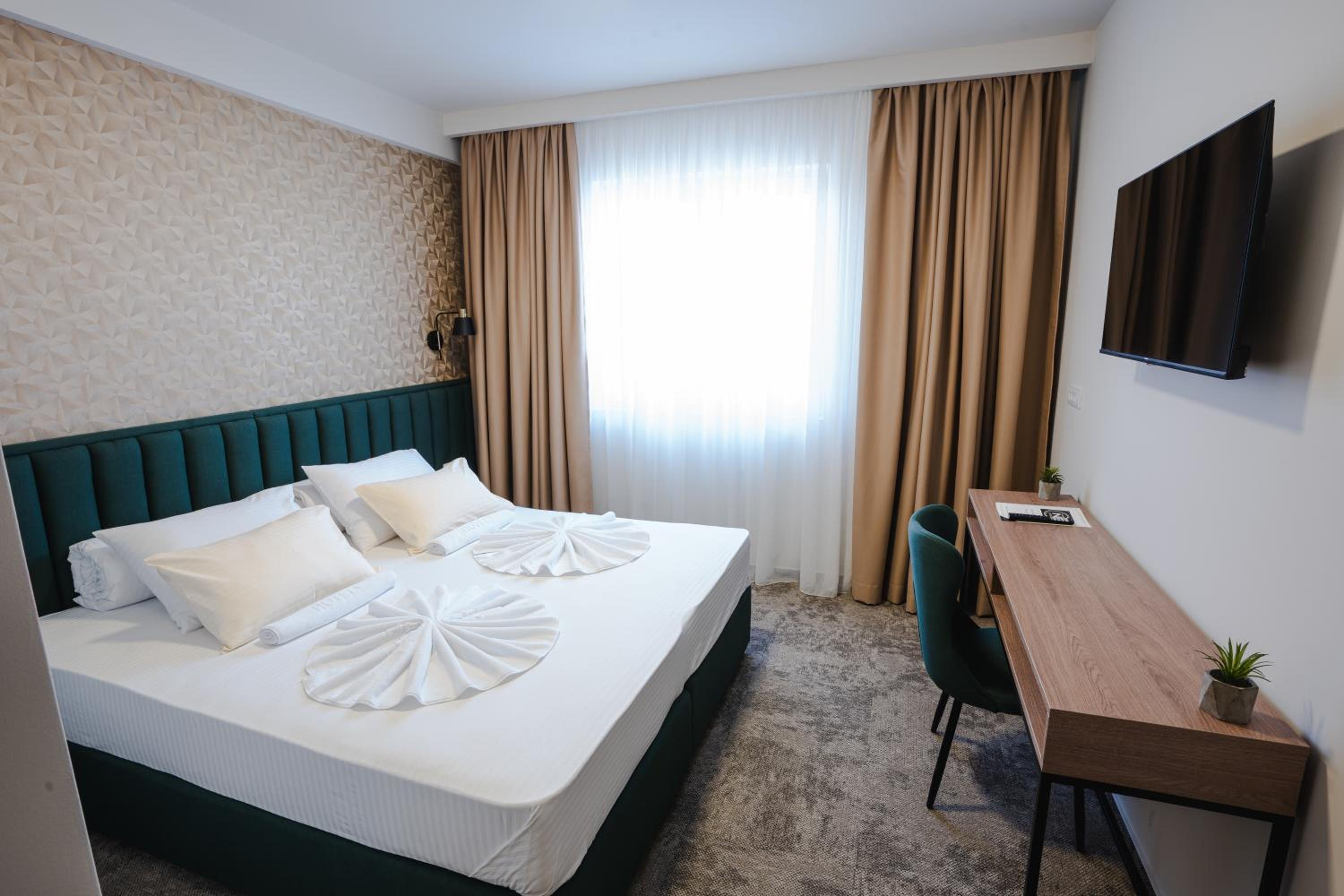 Double or Twin Room photo 2