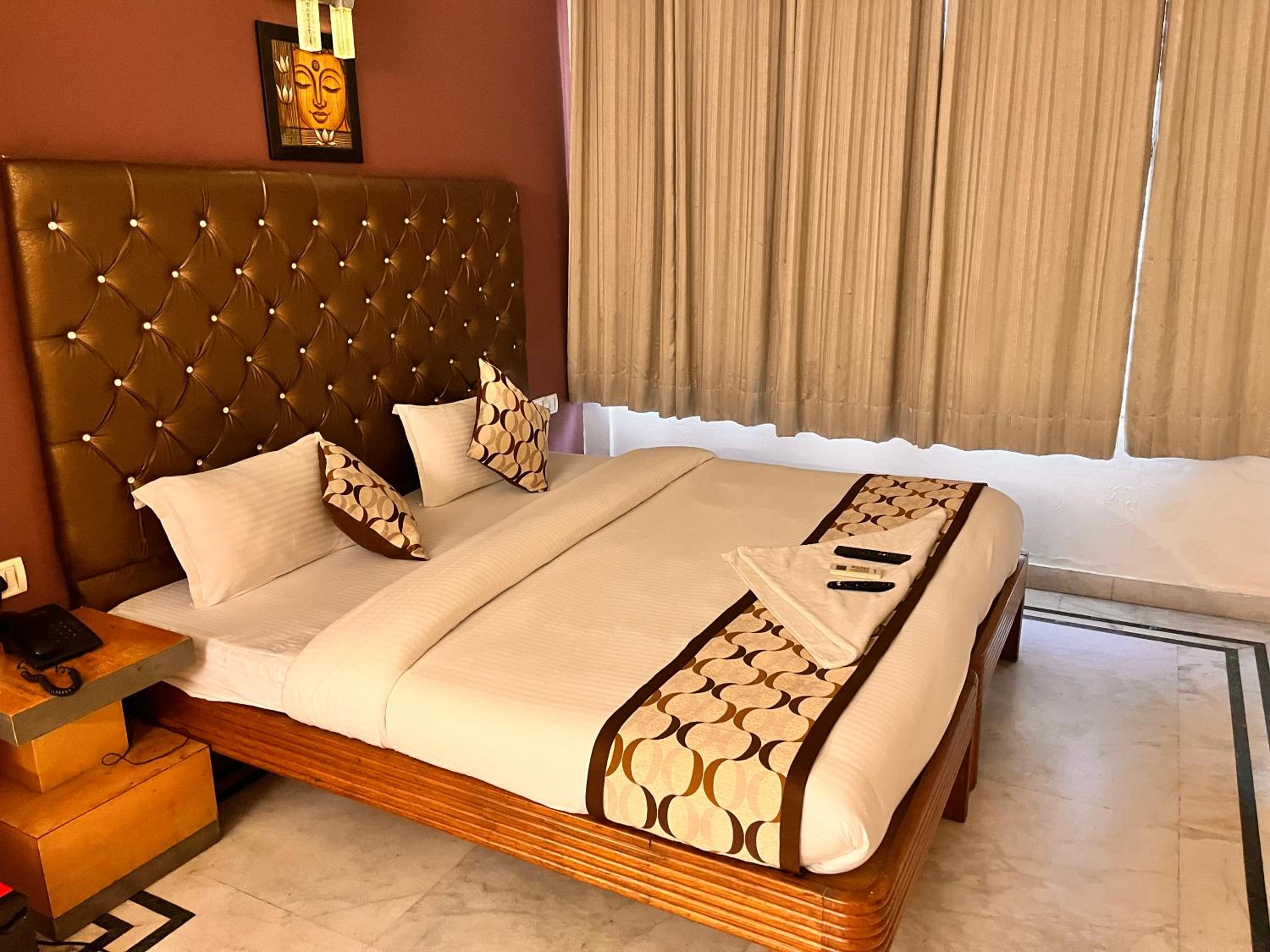 Deluxe Double Room photo 2