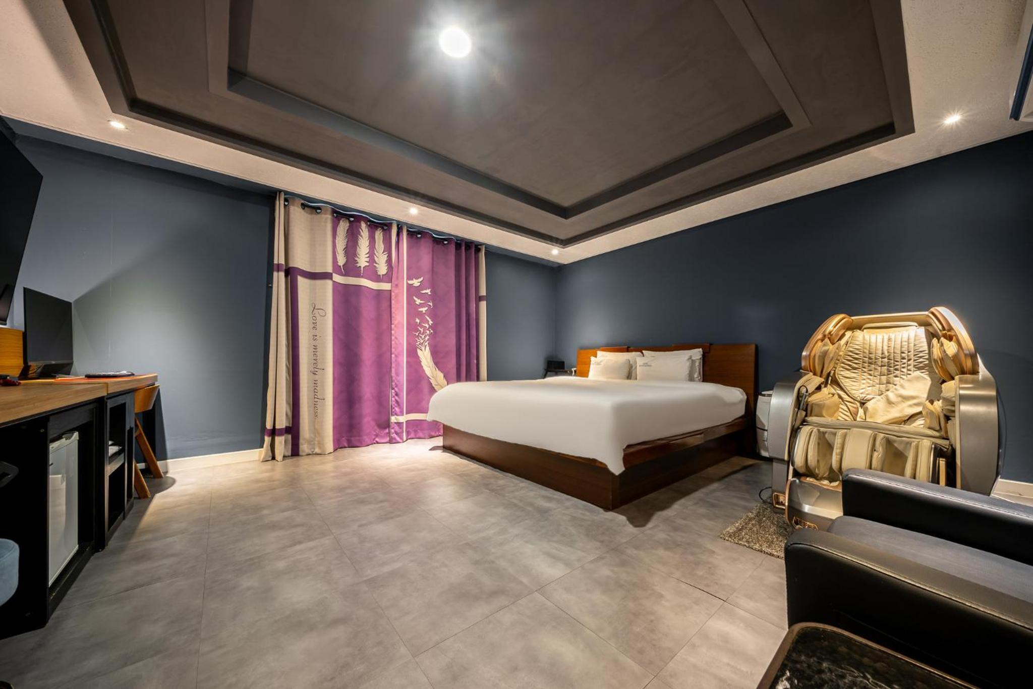 King Room With Spa Bath photo 1