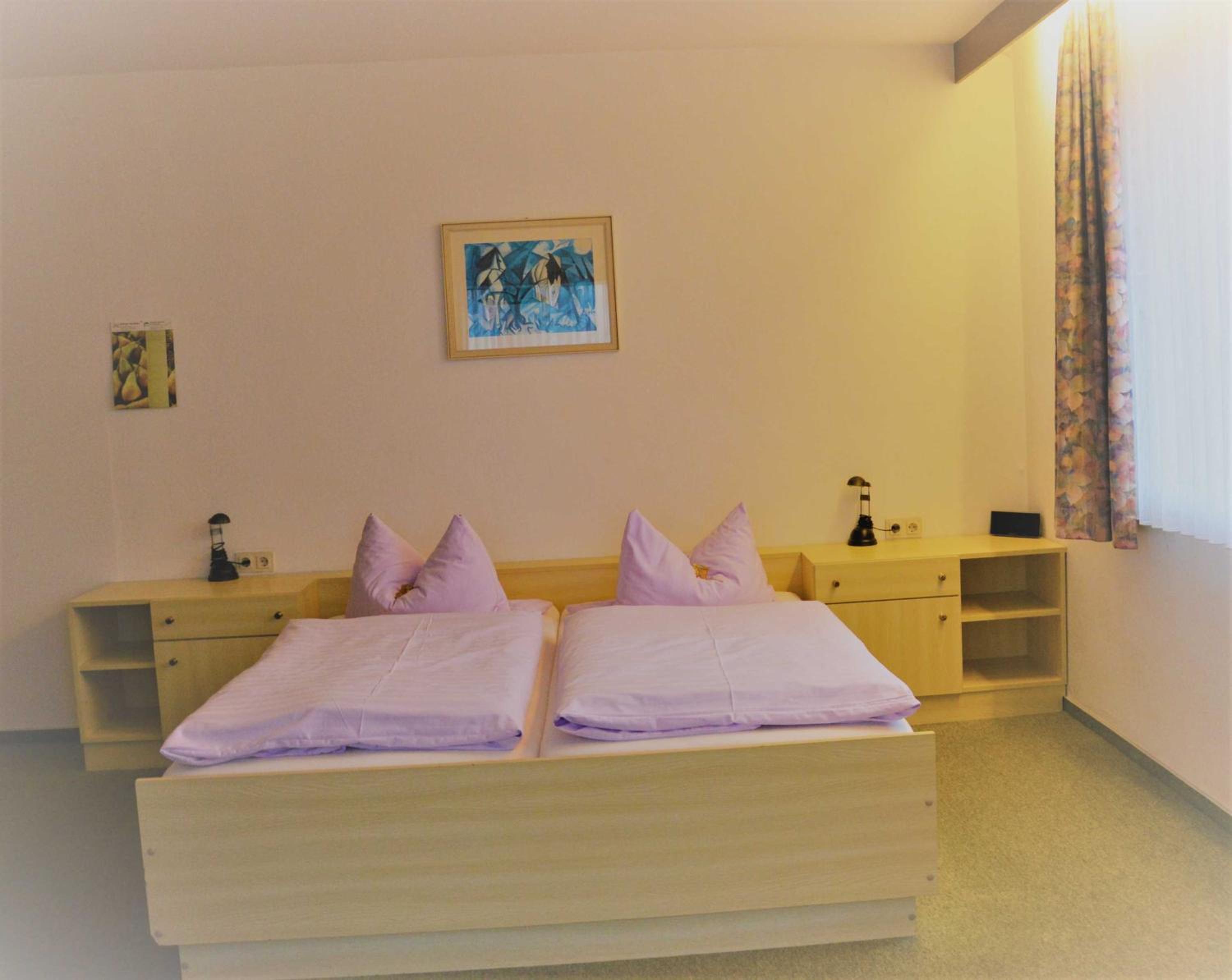 One-Bedroom Apartment with Shower photo 1