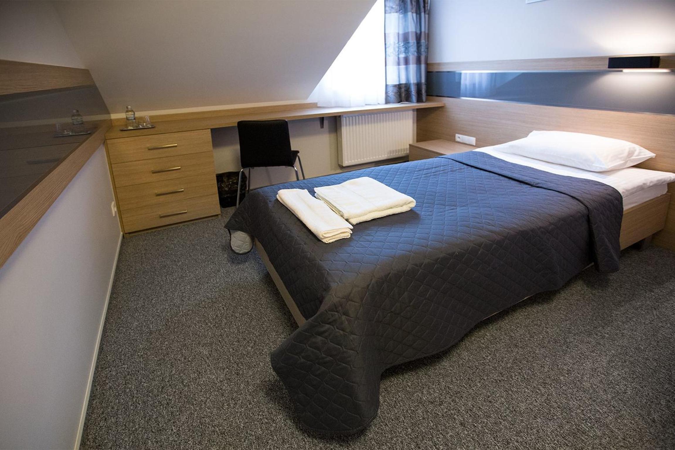 Small Single Room photo 1