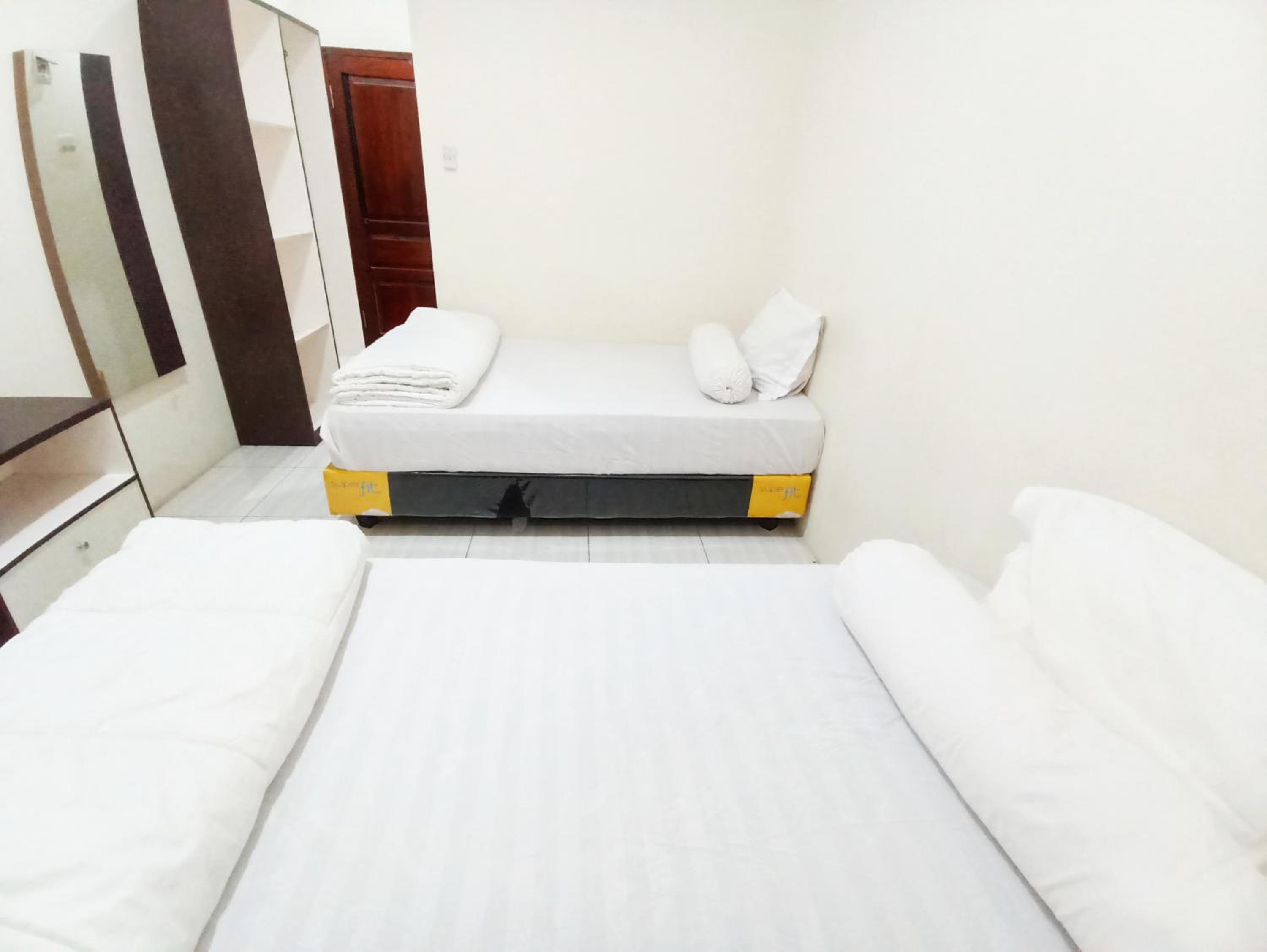 Standard Twin Room photo 1