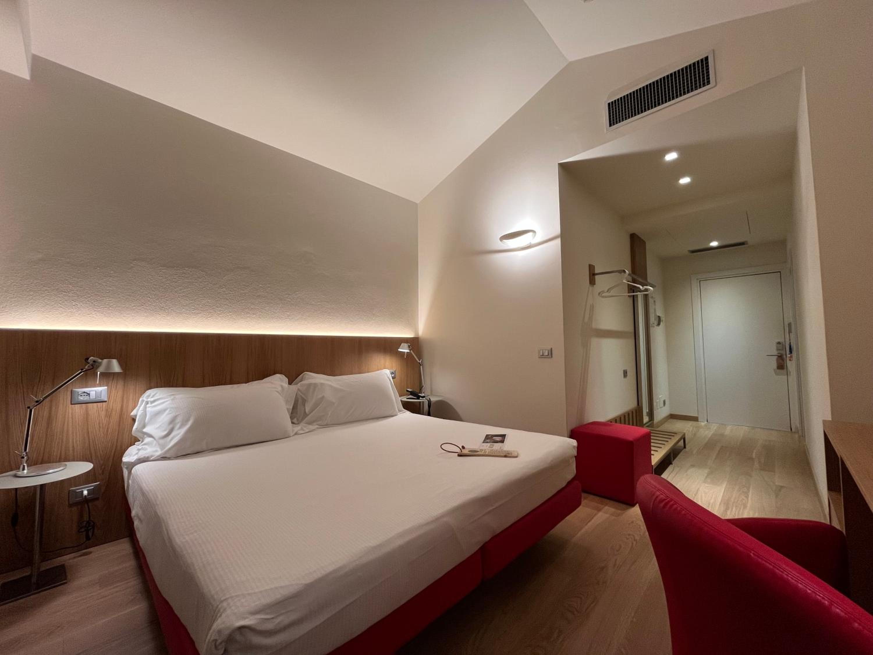Superior Double Room - Photo 4