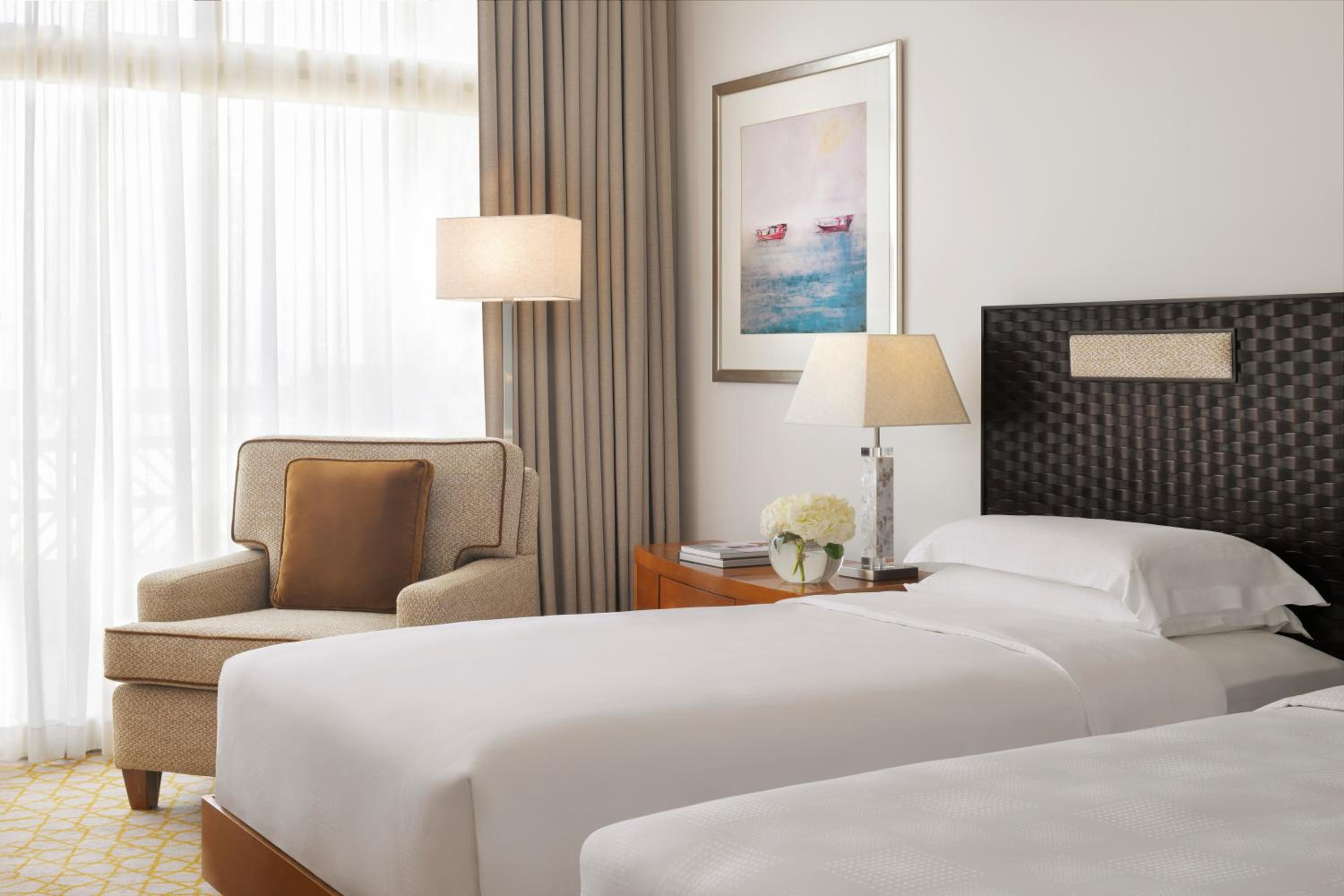 Twin Room with View - Photo 3