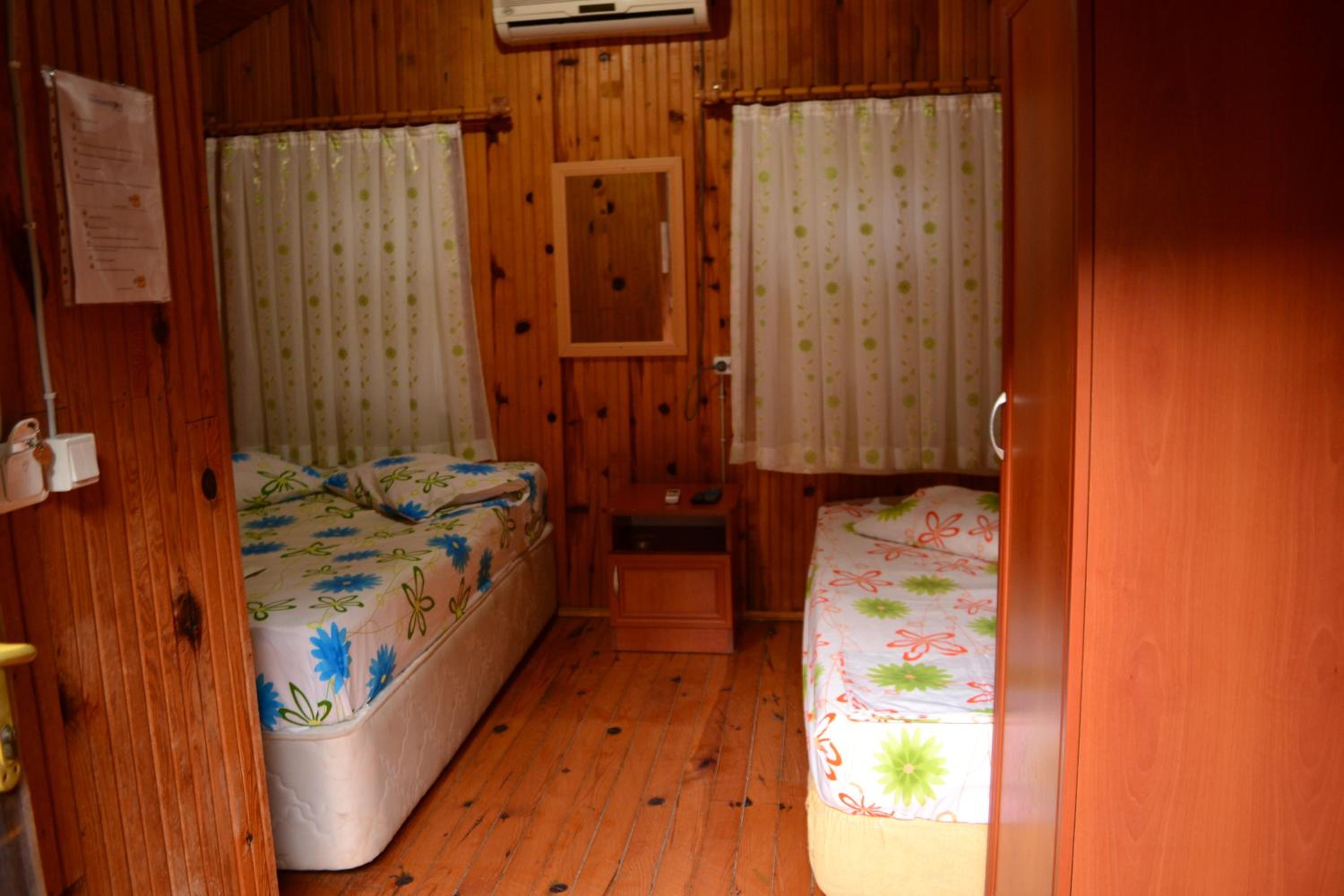 Bungalow (3 Adults) - Photo 3