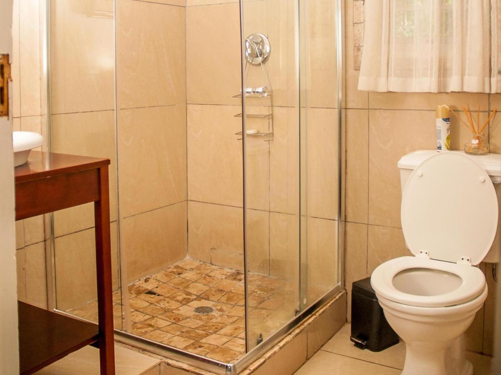 Deluxe Double Room - Photo 9