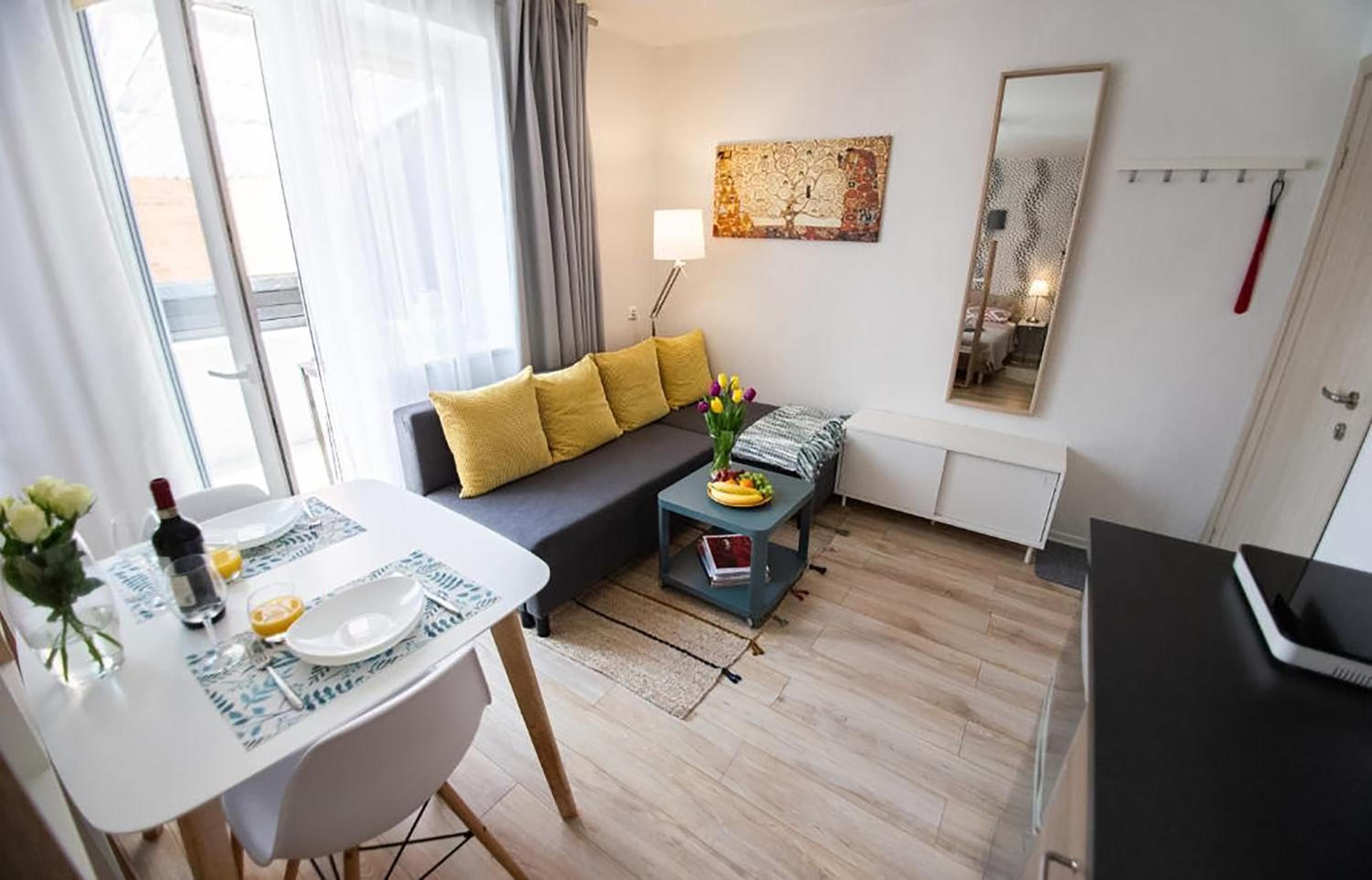 Studio Apartment