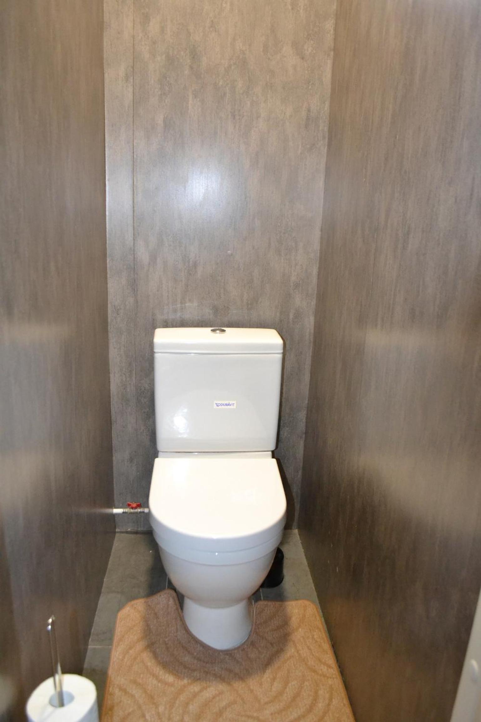 One-Bedroom Apartment - Photo 2