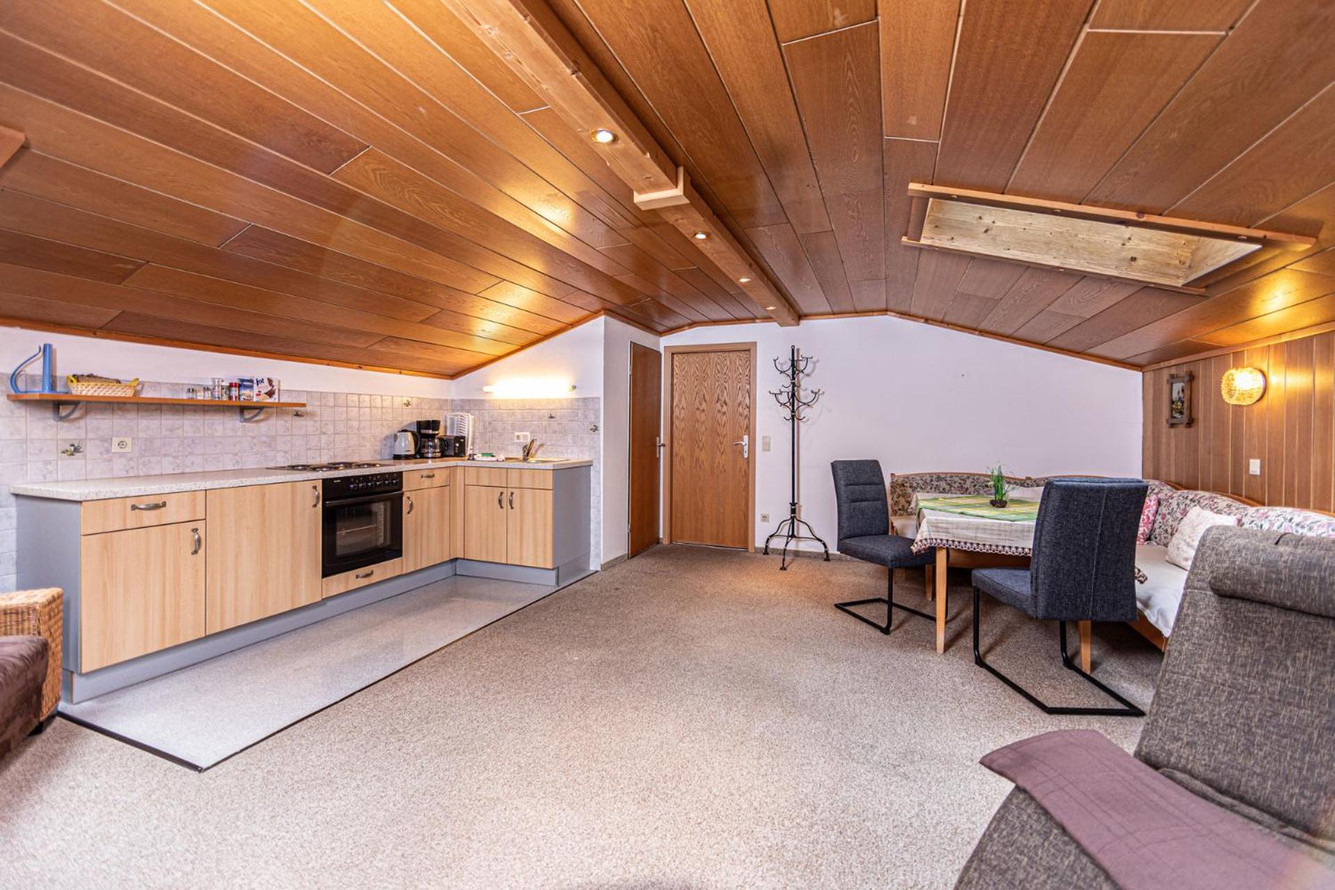 Apartment With Mountain View photo 3