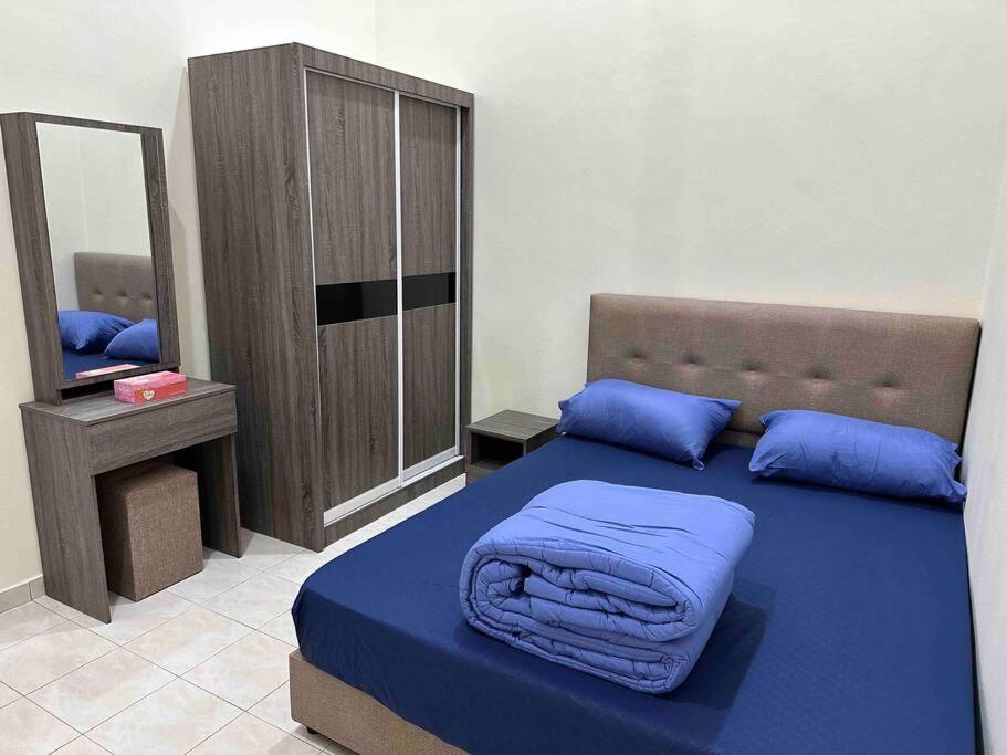 Three-Bedroom Villa photo 1