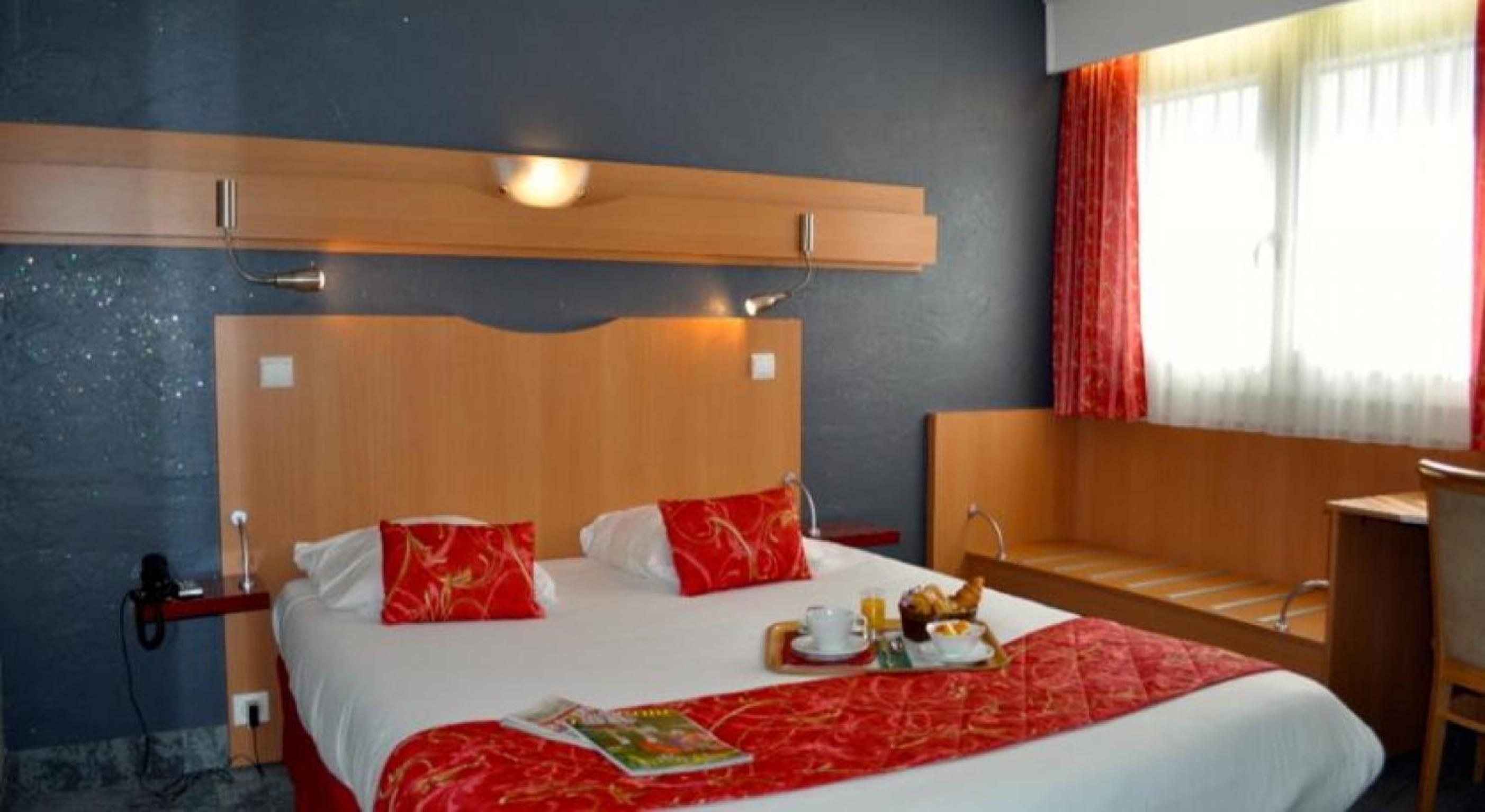 Double Room - Photo 2