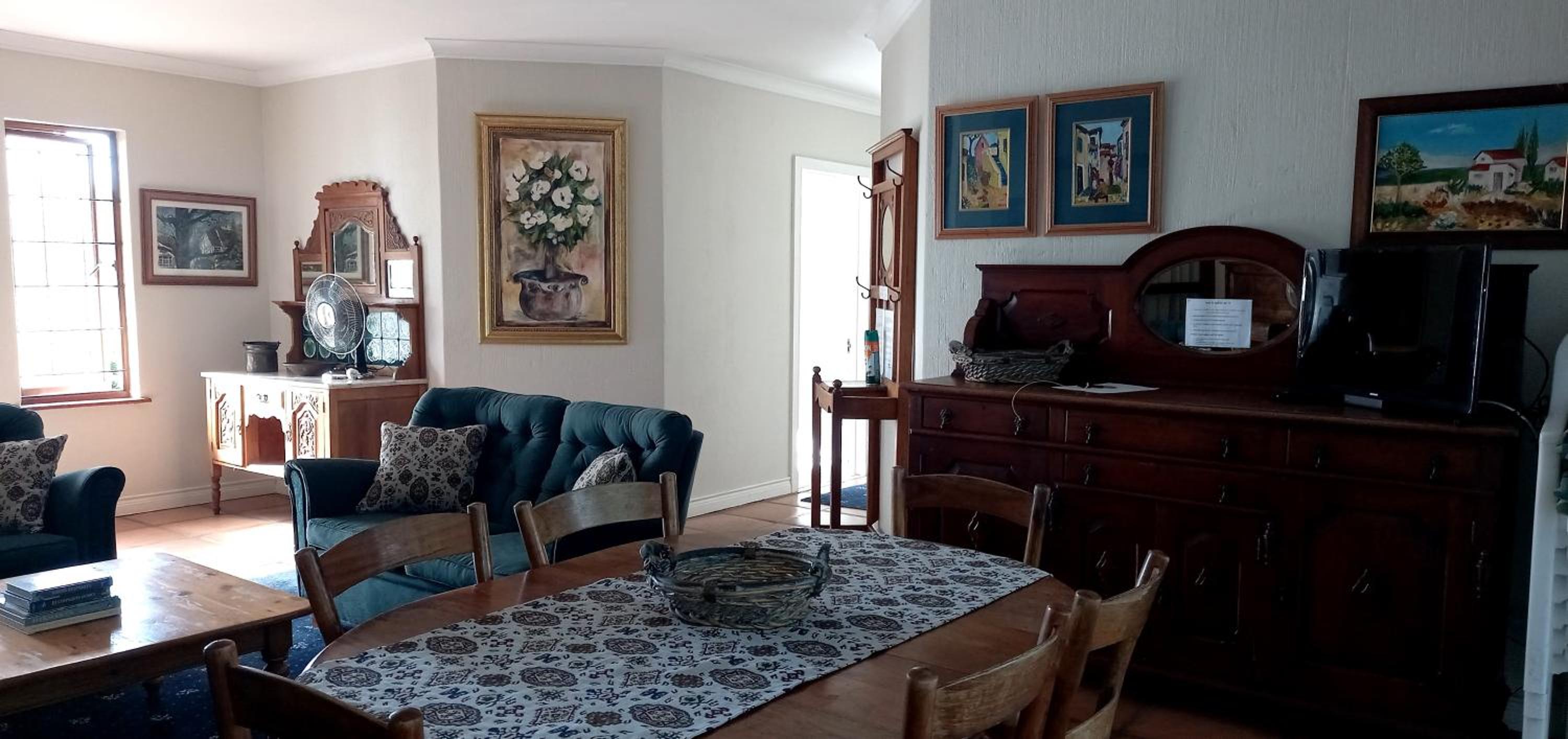 Suite - Photo 23