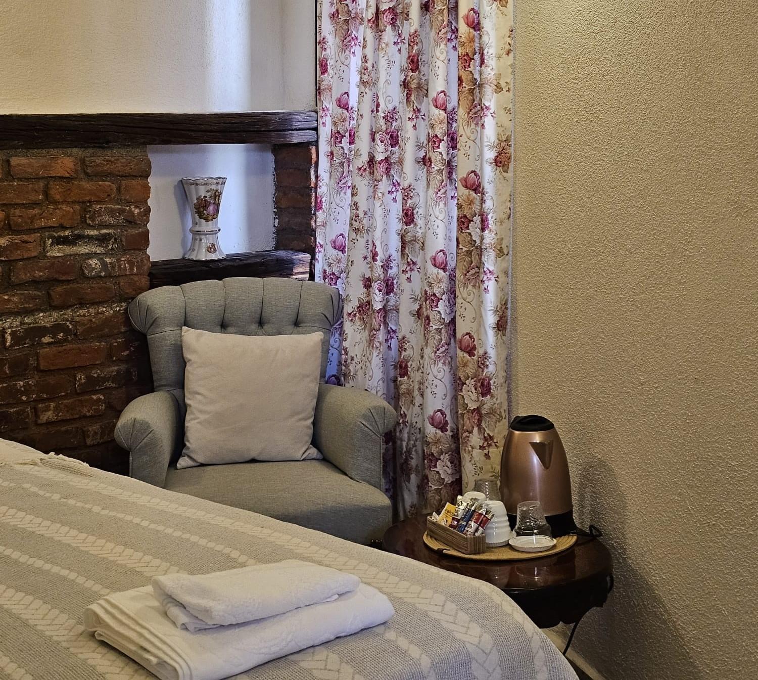 Standard Double Room photo 2