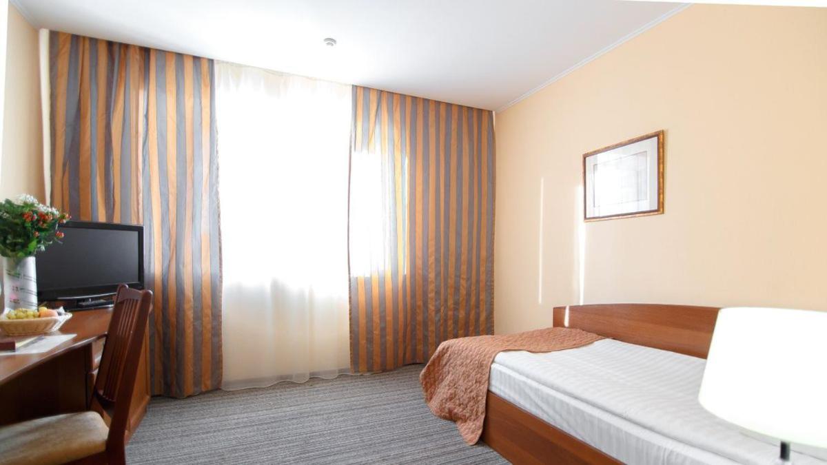 Single Room with Shower photo 3