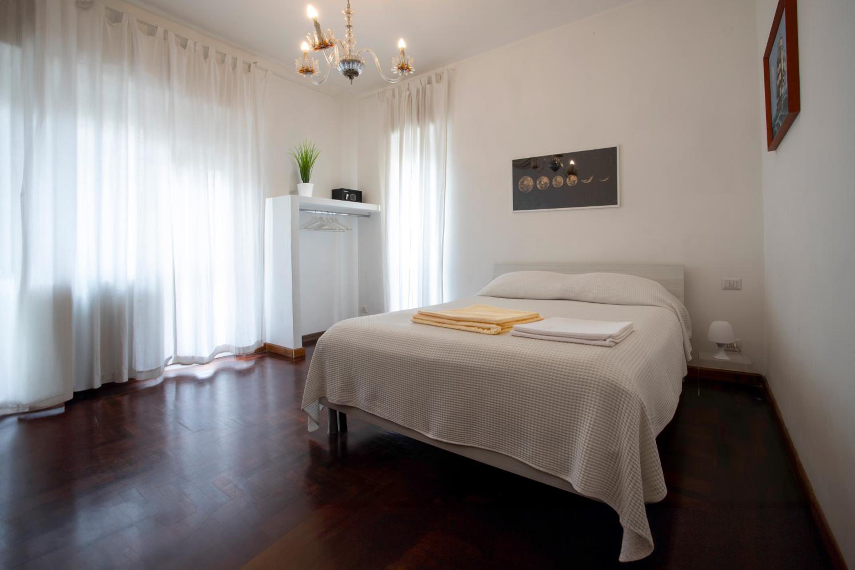 Double or Twin Room photo 1