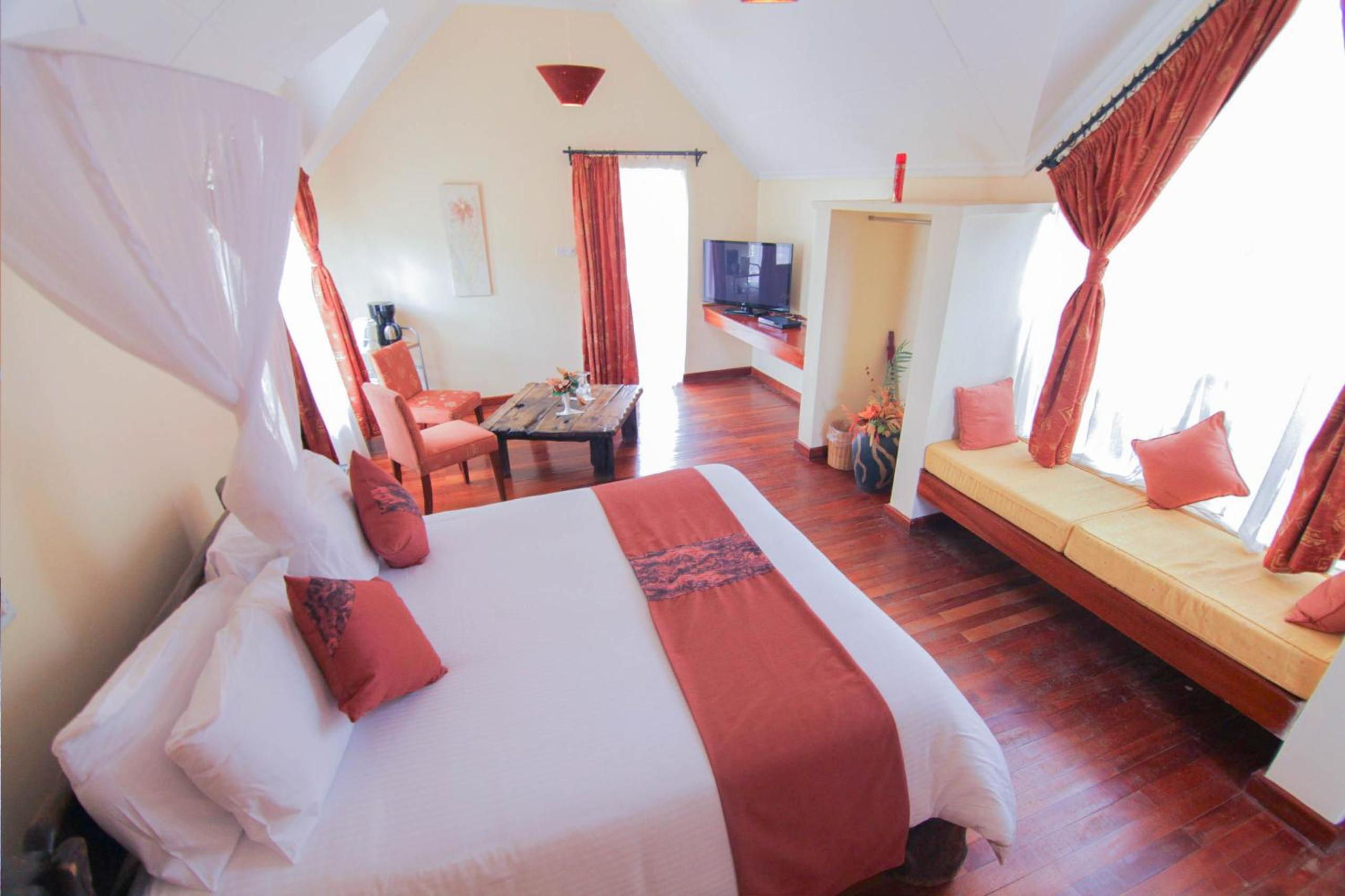 Deluxe Double Room - Photo 14