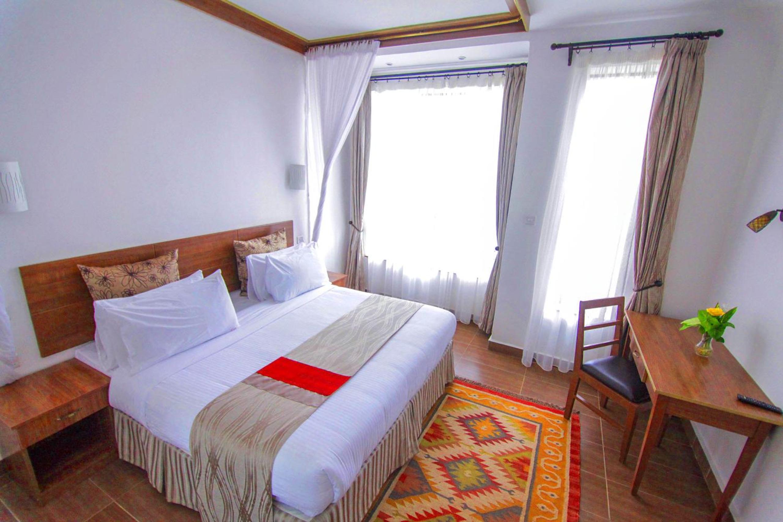 Deluxe Double Room - Photo 18