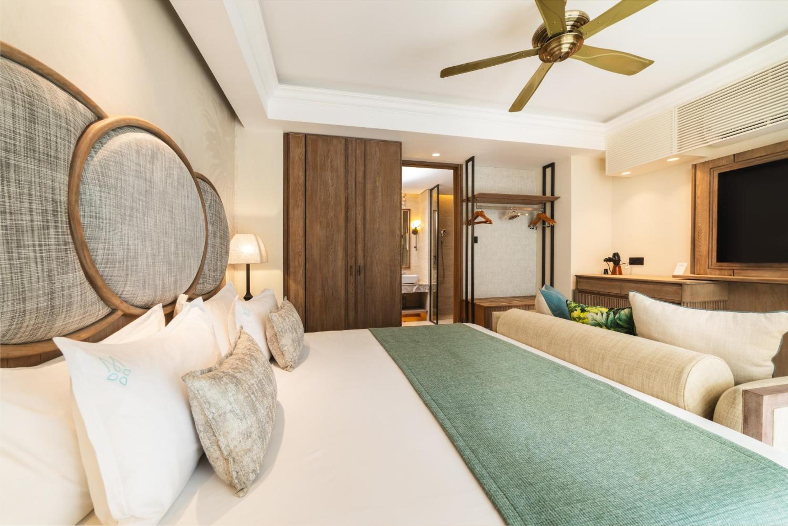 Family Beachfront Pool Villa - 2 Bedroom