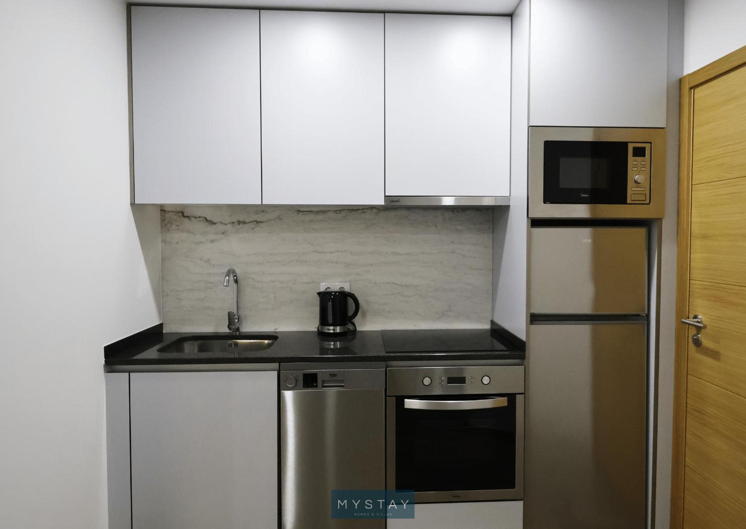 Apartment photo 2