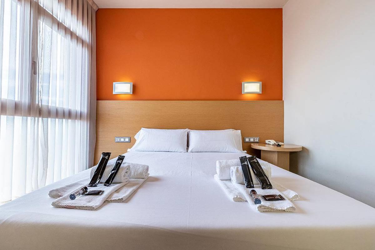 Triple Room - Photo 11