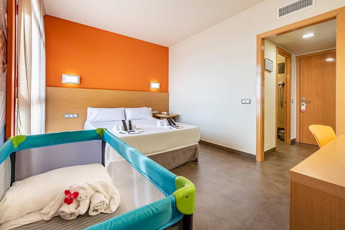 Triple Room - Photo 17