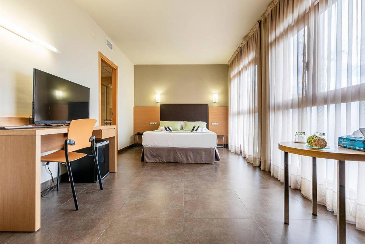Superior Double or Twin Room - Photo 1